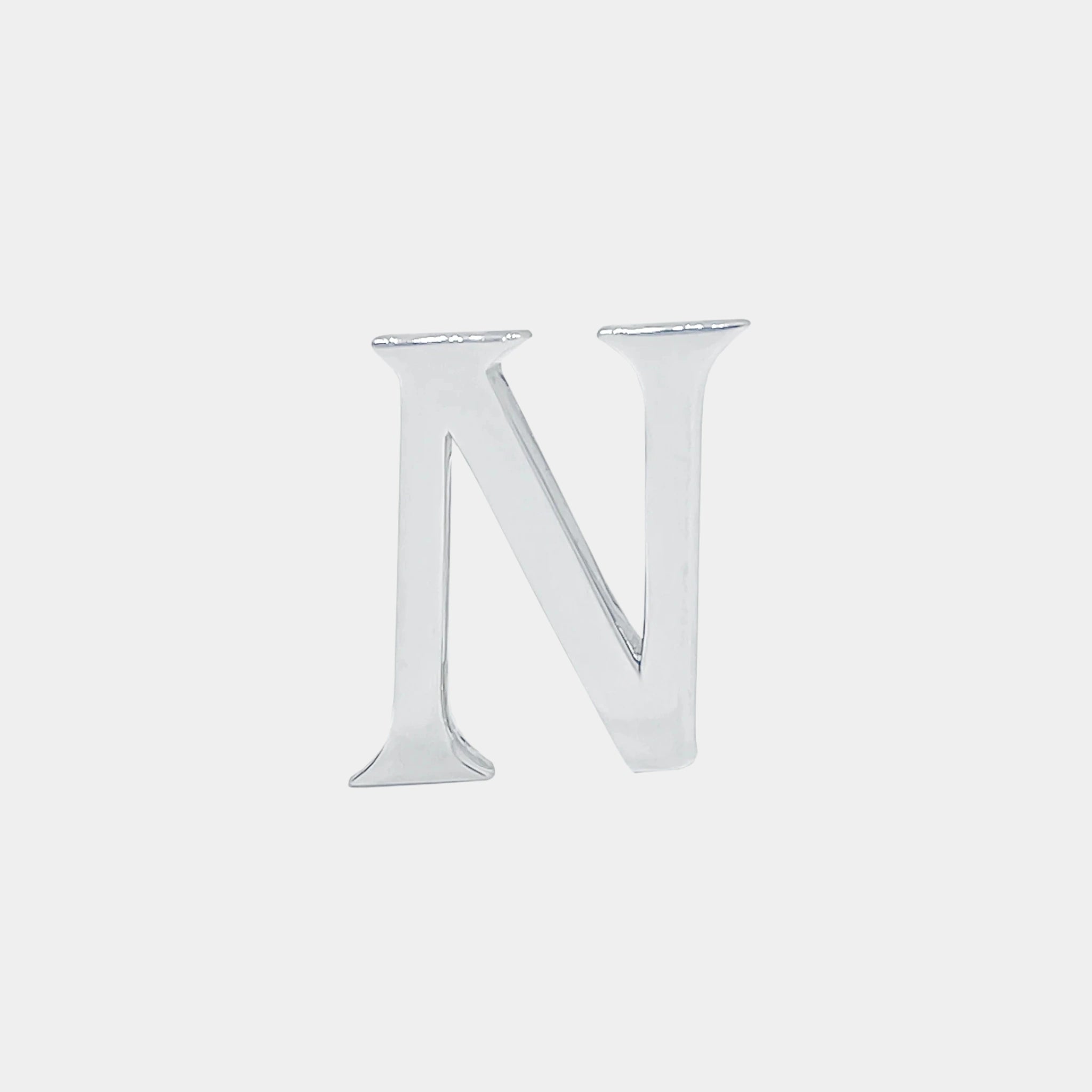 Ashna Mehta Alphabet Bag Bijoux Plain 18K White Gold, Letter N