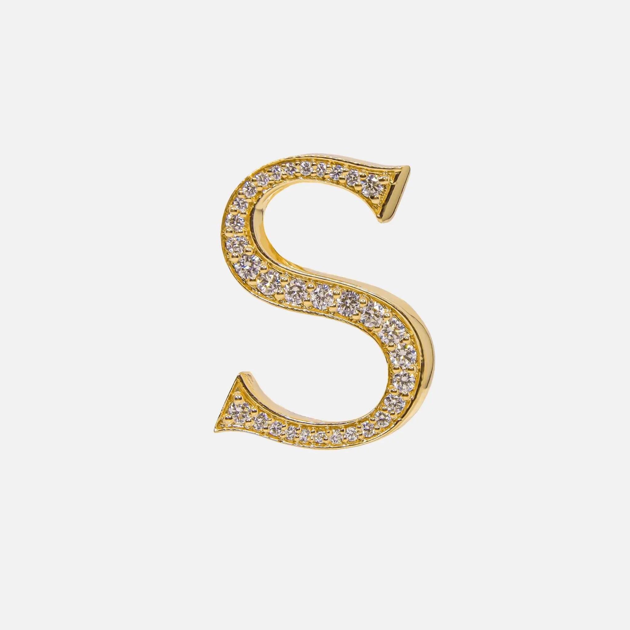 Ashna Mehta Alphabets Bag Bijoux with Natural Diamonds in Yellow Gold, S