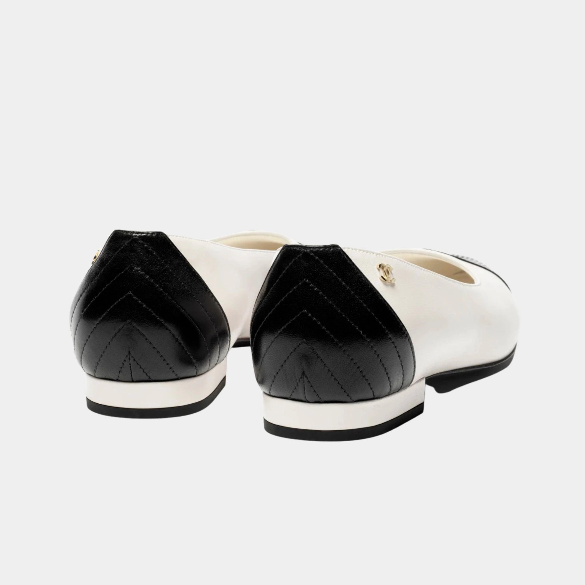 Chanel Ballerinas Lamb Black & White