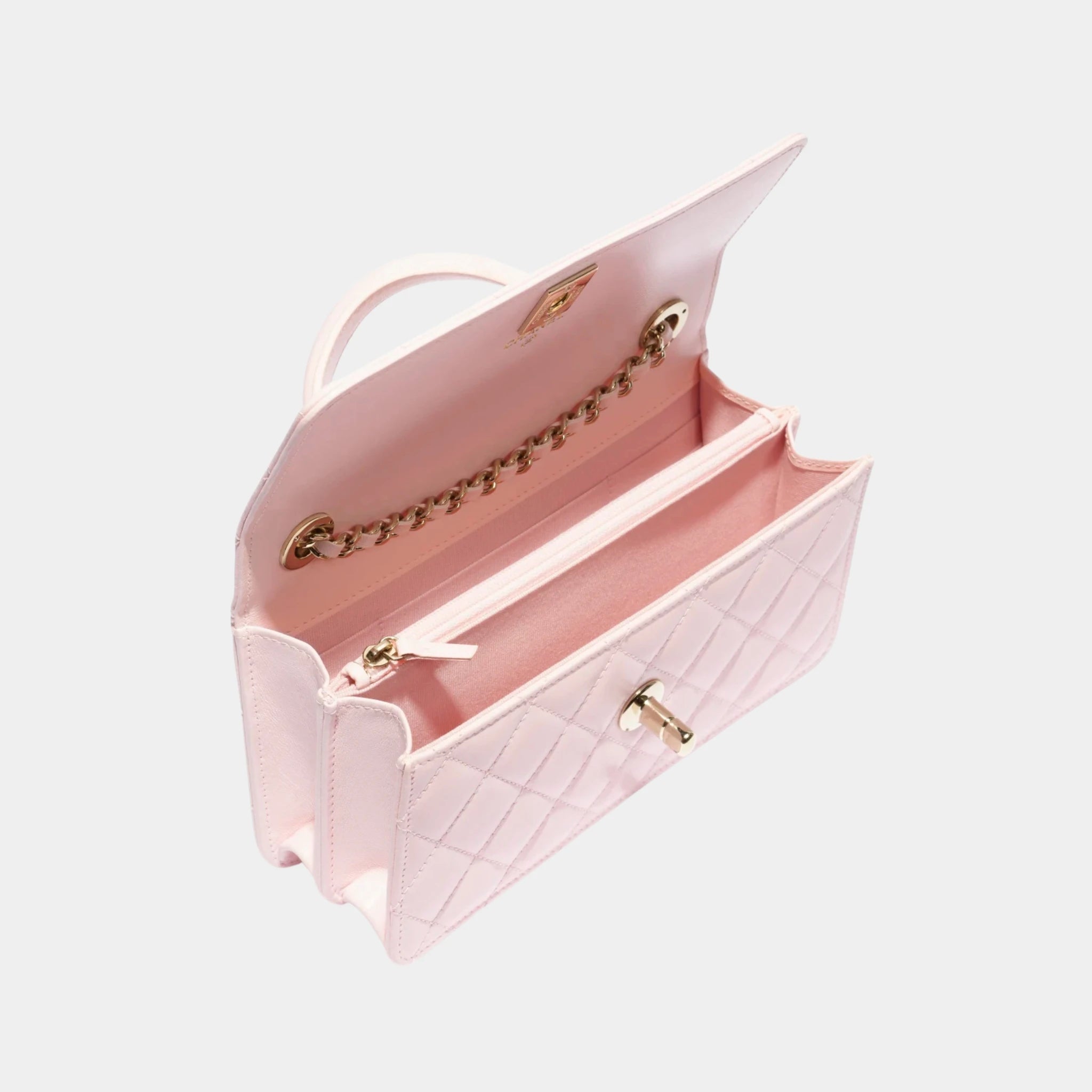 Chanel Clutch With Chain Lambskin in Light Pink, Top