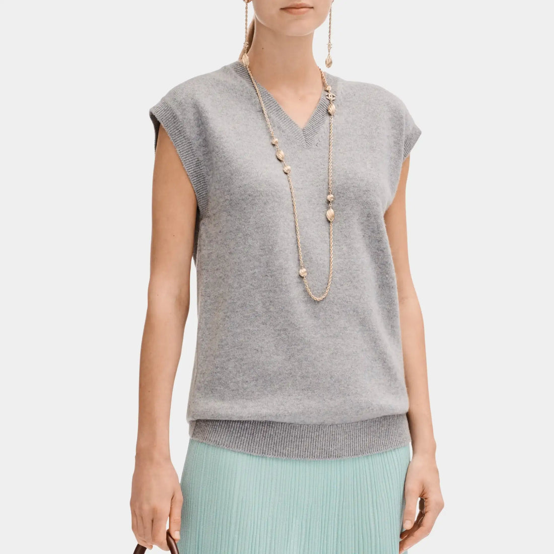 Chanel Grey Sweater in Cashmere, Front
