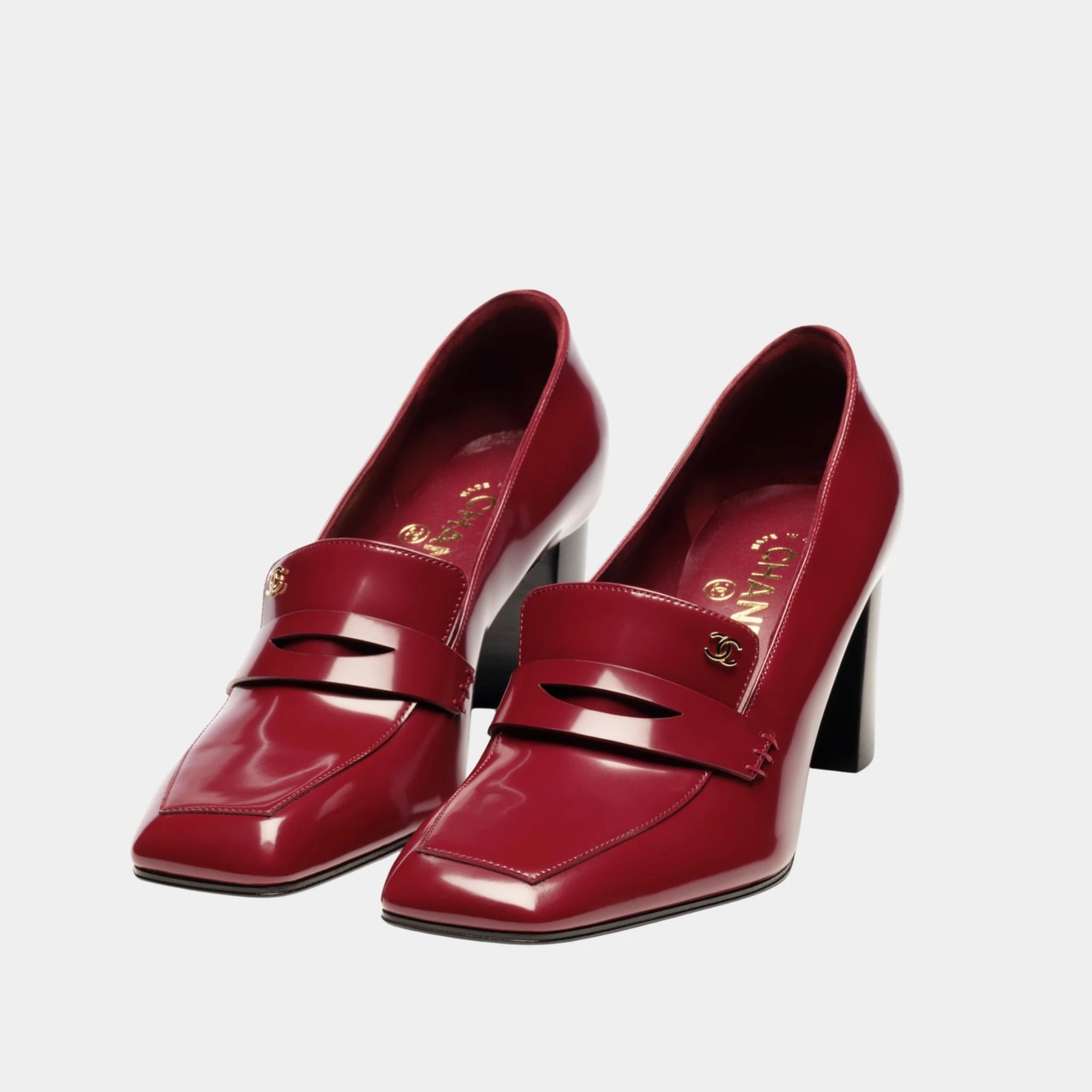 Chanel Heeled Loafers in Burgundy Shiny Calfskin, Front