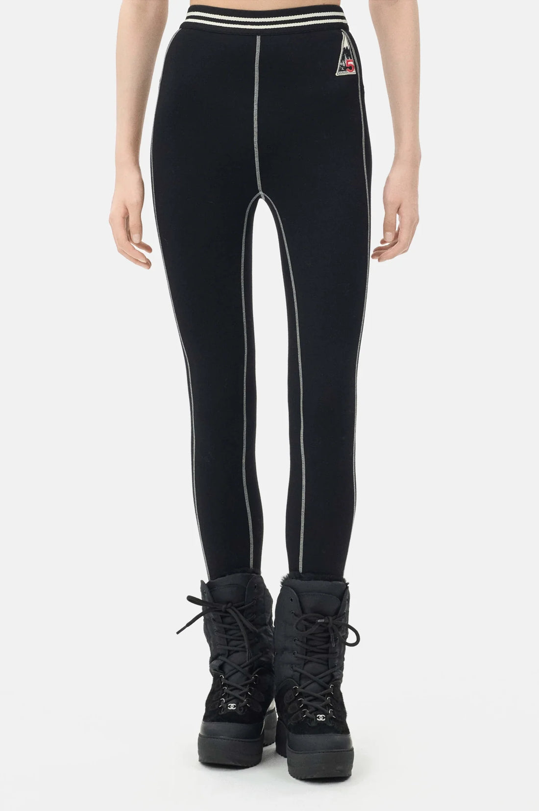Chanel Leggings Wool & Cashmere in Black front view