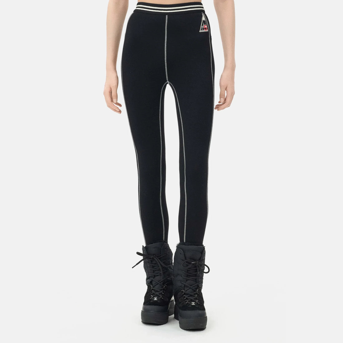 Chanel Leggings Wool & Cashmere in Black front view