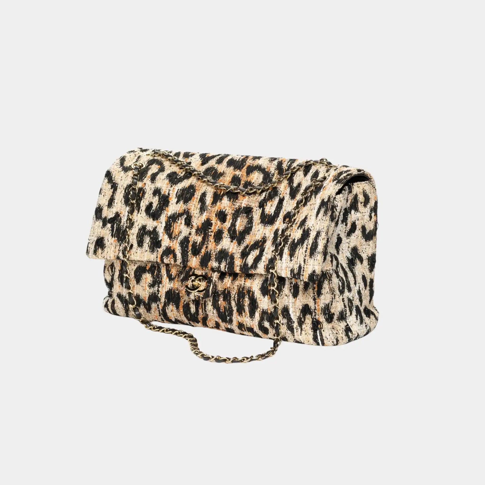 Chanel Maxi Flapbag in Tweed & Mixed Fibers with Leopard Motif, Side