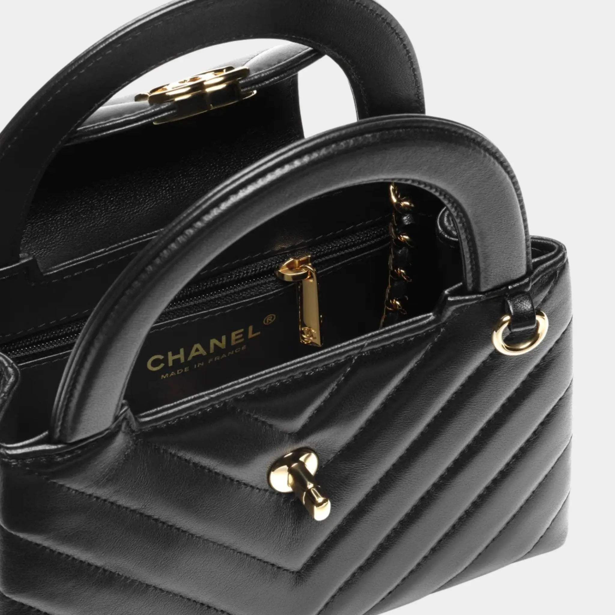 Chanel Mini Tote Bag Shiny Lamb & Gold-Plated Metal Black, Closeup