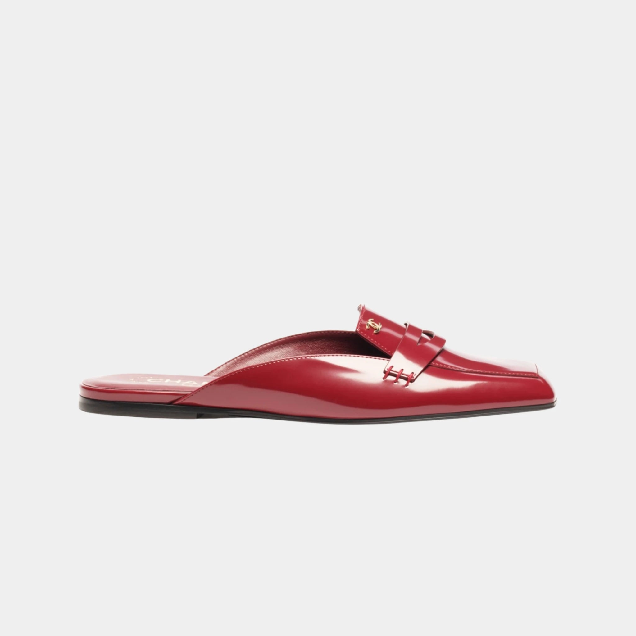 Chanel Mules in Shiny Calfskin, Burgundy, Side
