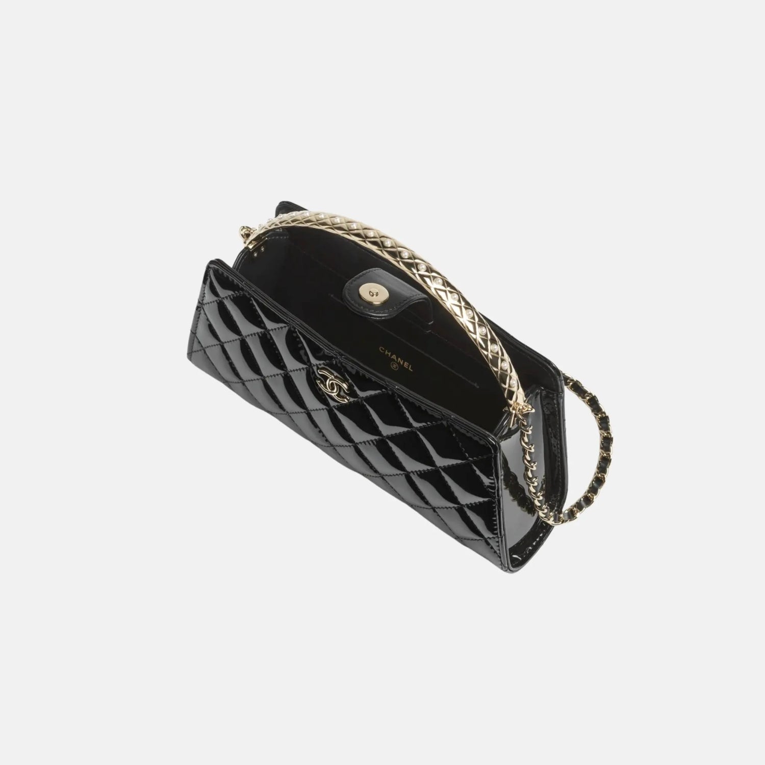 Chanel Pouch with Chain in Patent Calfskin and Pearls, Inside