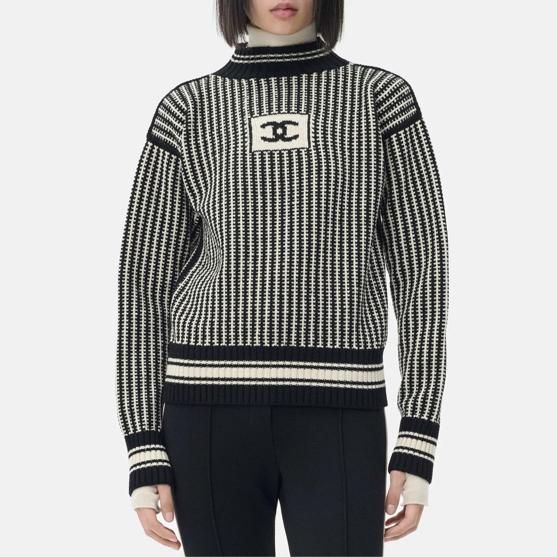 Chanel Pullover Wool & Silk in Ecru and Black front view