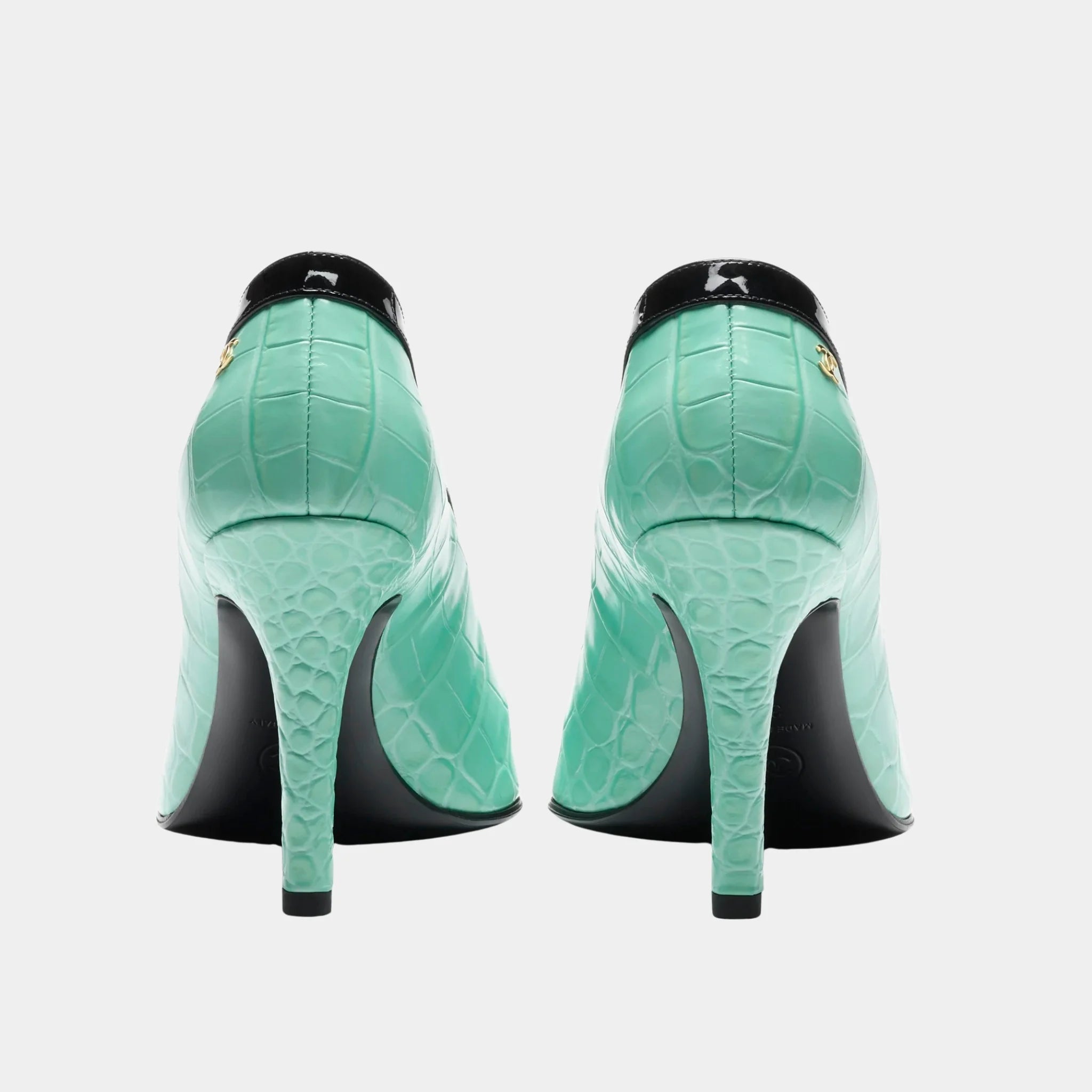 Chanel Pumps in Crocodile Embossed Calfskin & Patent Calfskin, Green Black, Back