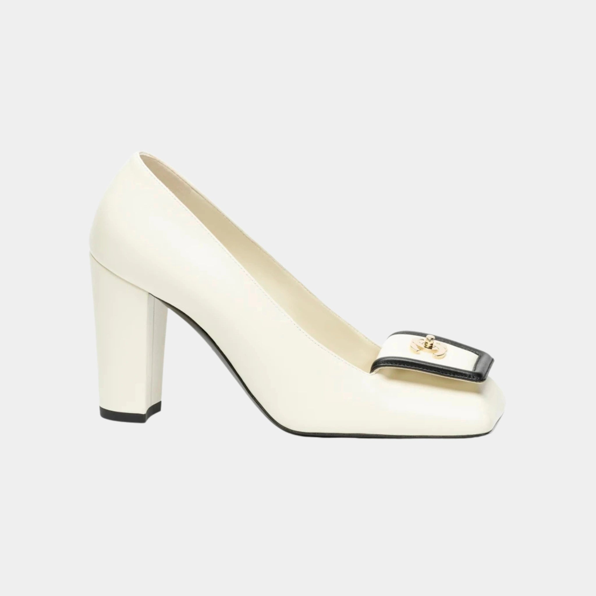 Chanel Pumps in Ivory & Black Lambskin, Side