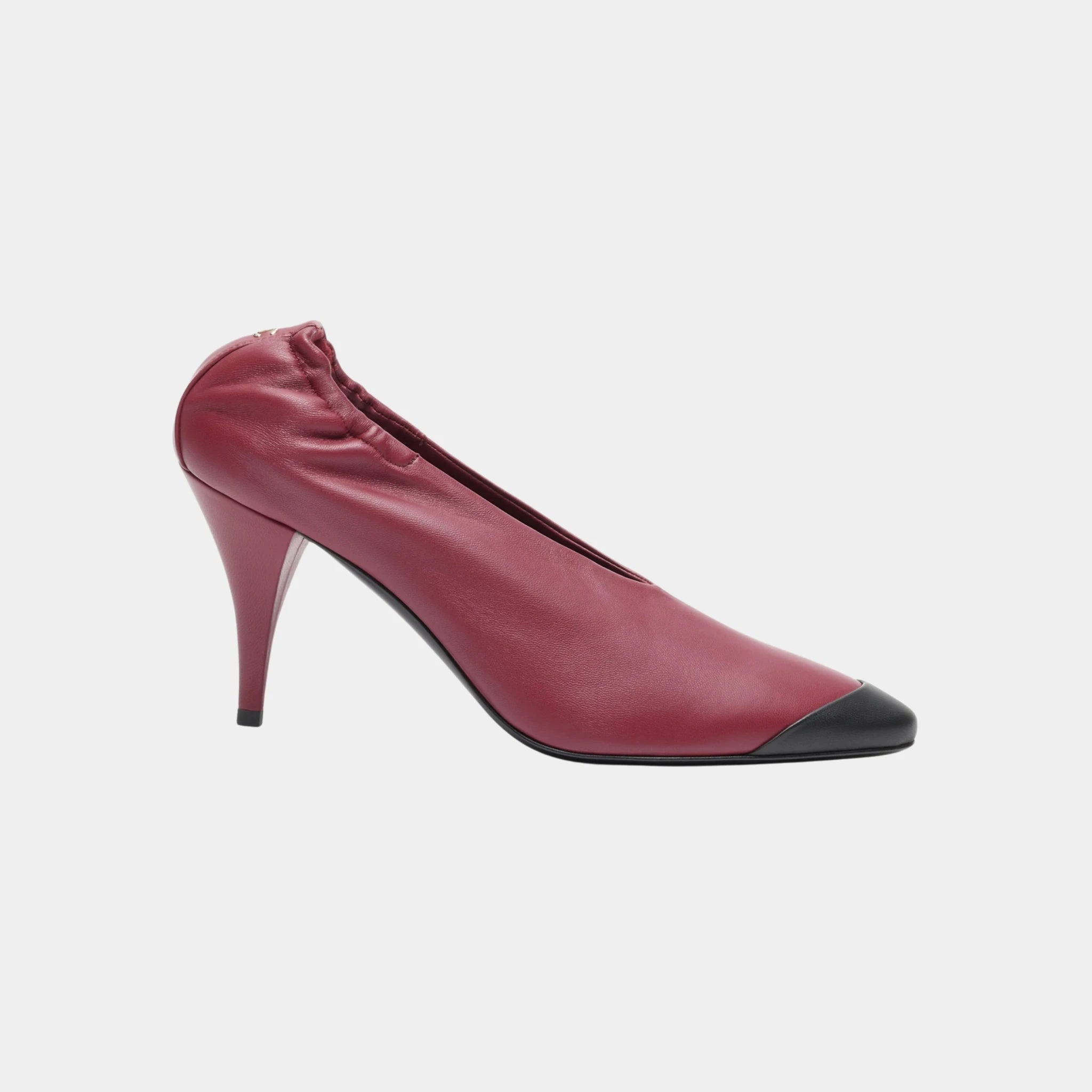 Chanel Pumps in Lambskin, Burgundy, Side
