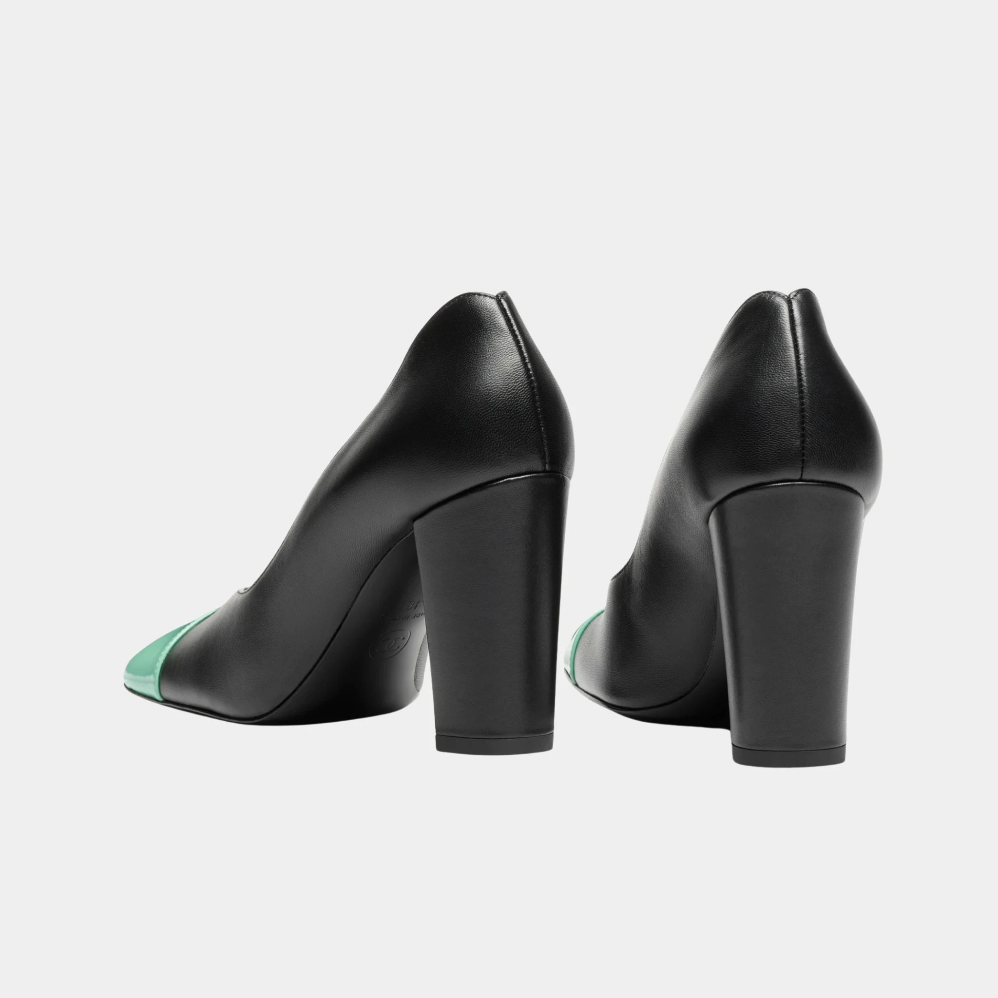 Chanel Pumps in Lambskin & Patent Calfskin, Black Green, Back