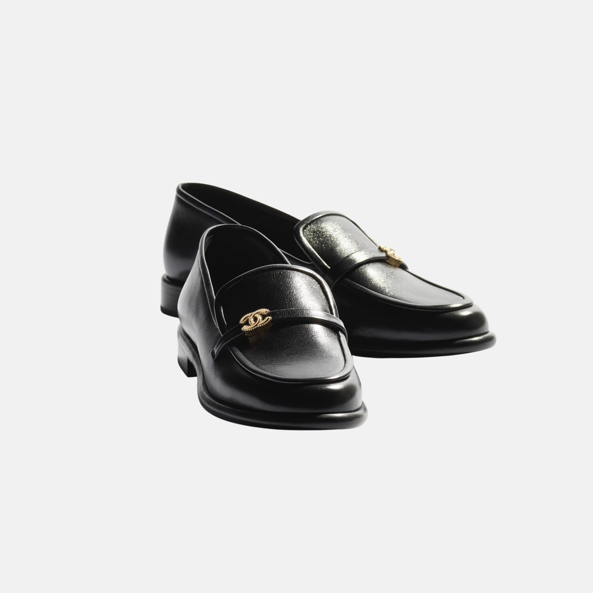 Chanel Shiny Moccasins in Calfskin, Front