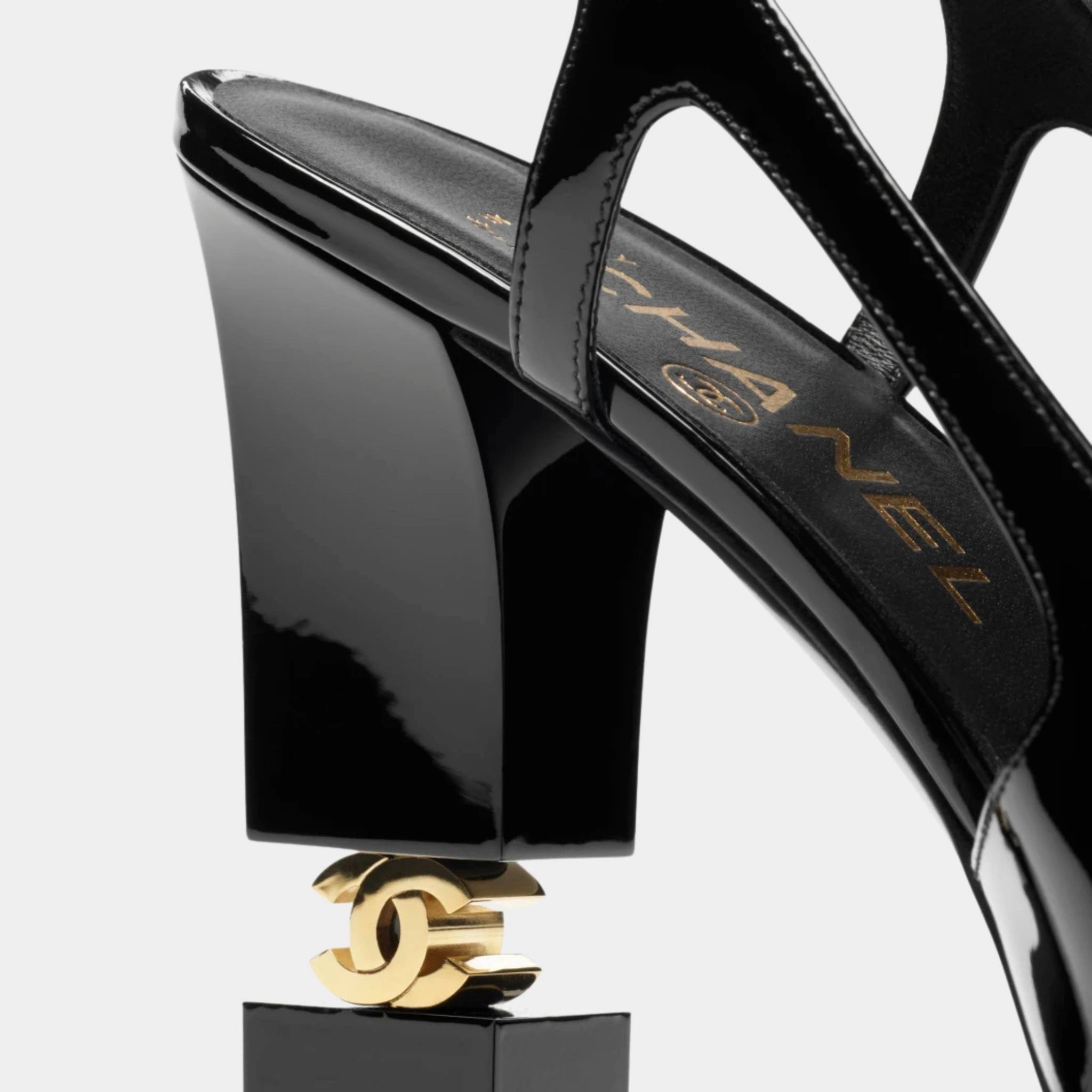 Chanel Slingbacks heeled Patent Calfskin