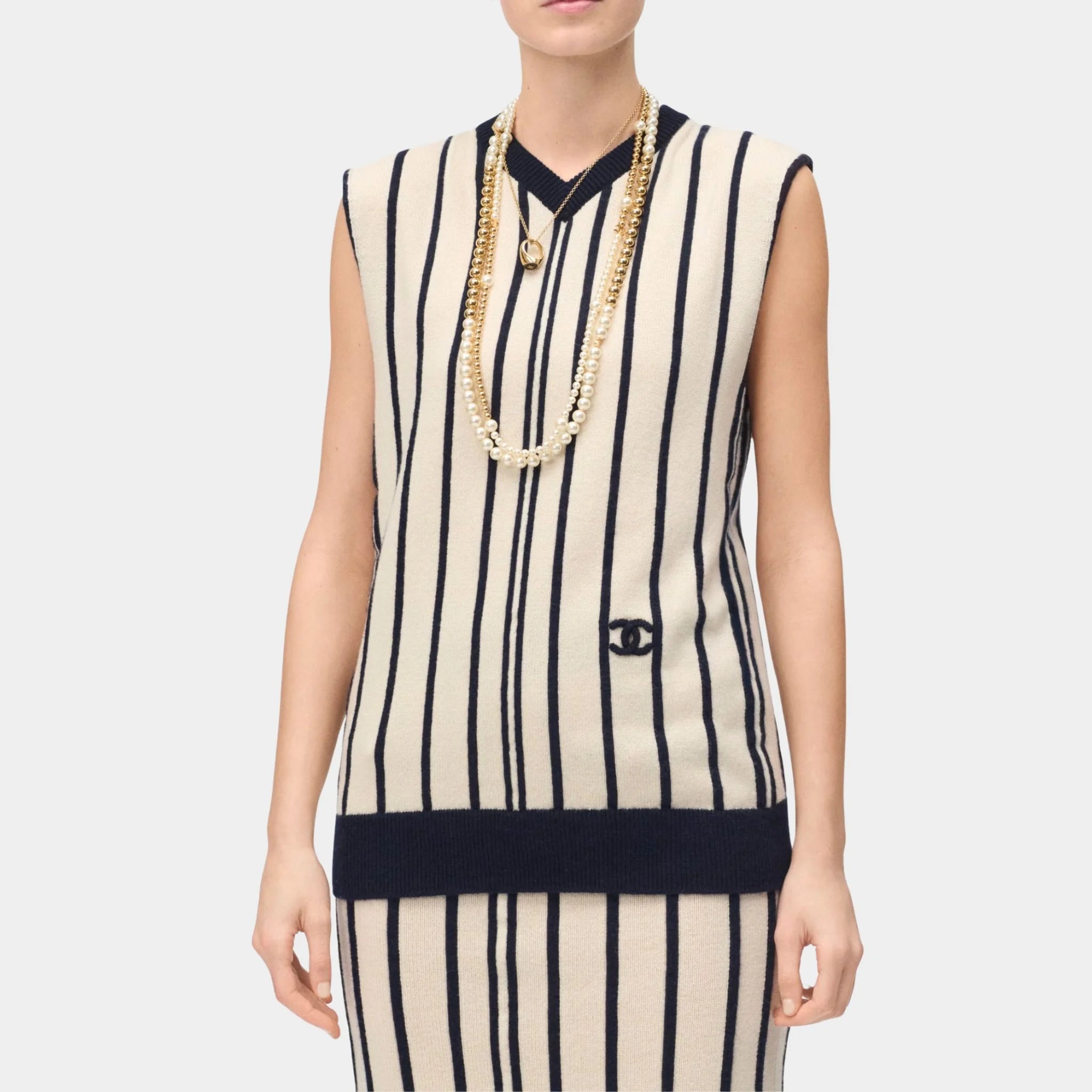 Chanel Top Cashmere & Wool Ecru & Dark Navy Blue