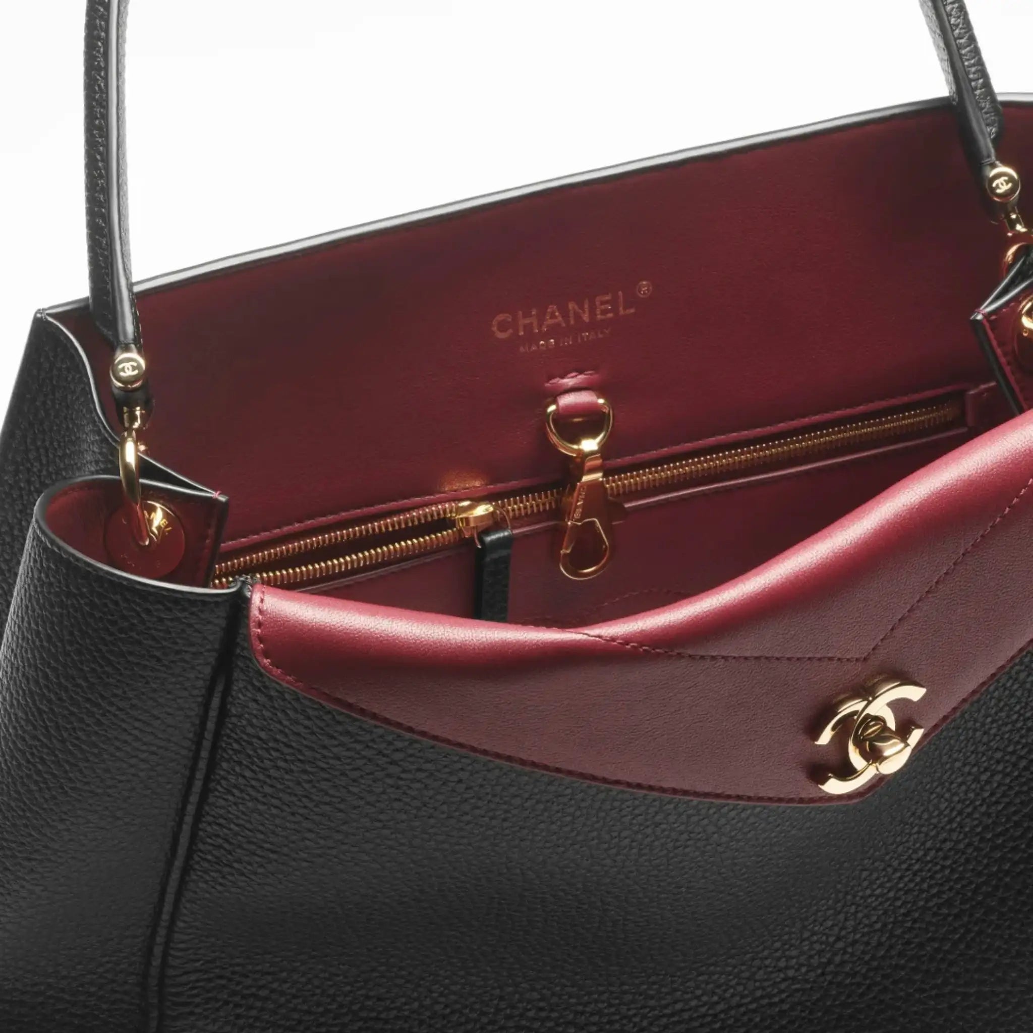 Chanel Tote in Black Burgundy Grained Calfskin & Lambskin, Top