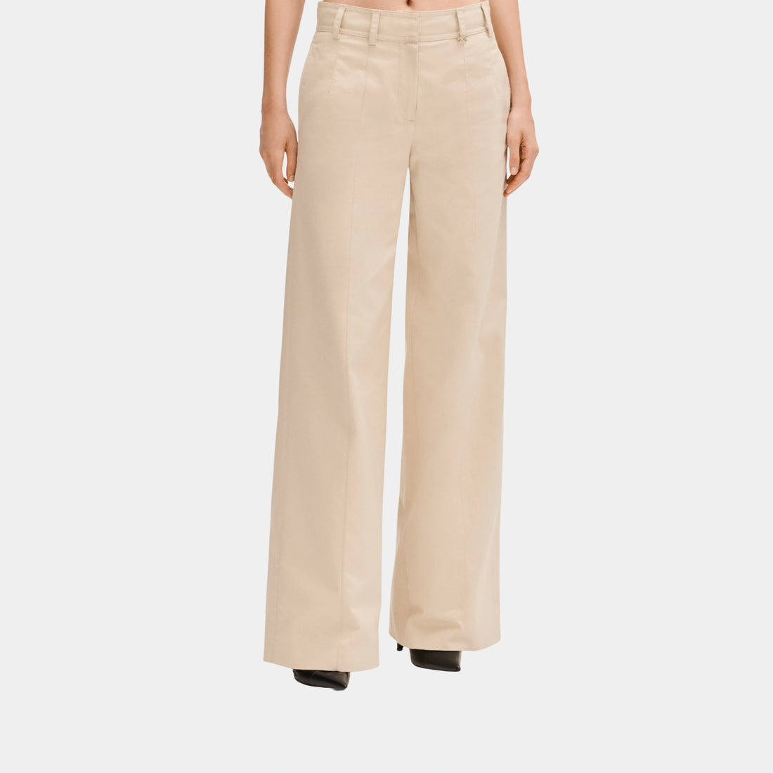 Chanel Trousers in Beige Gabardine, Front
