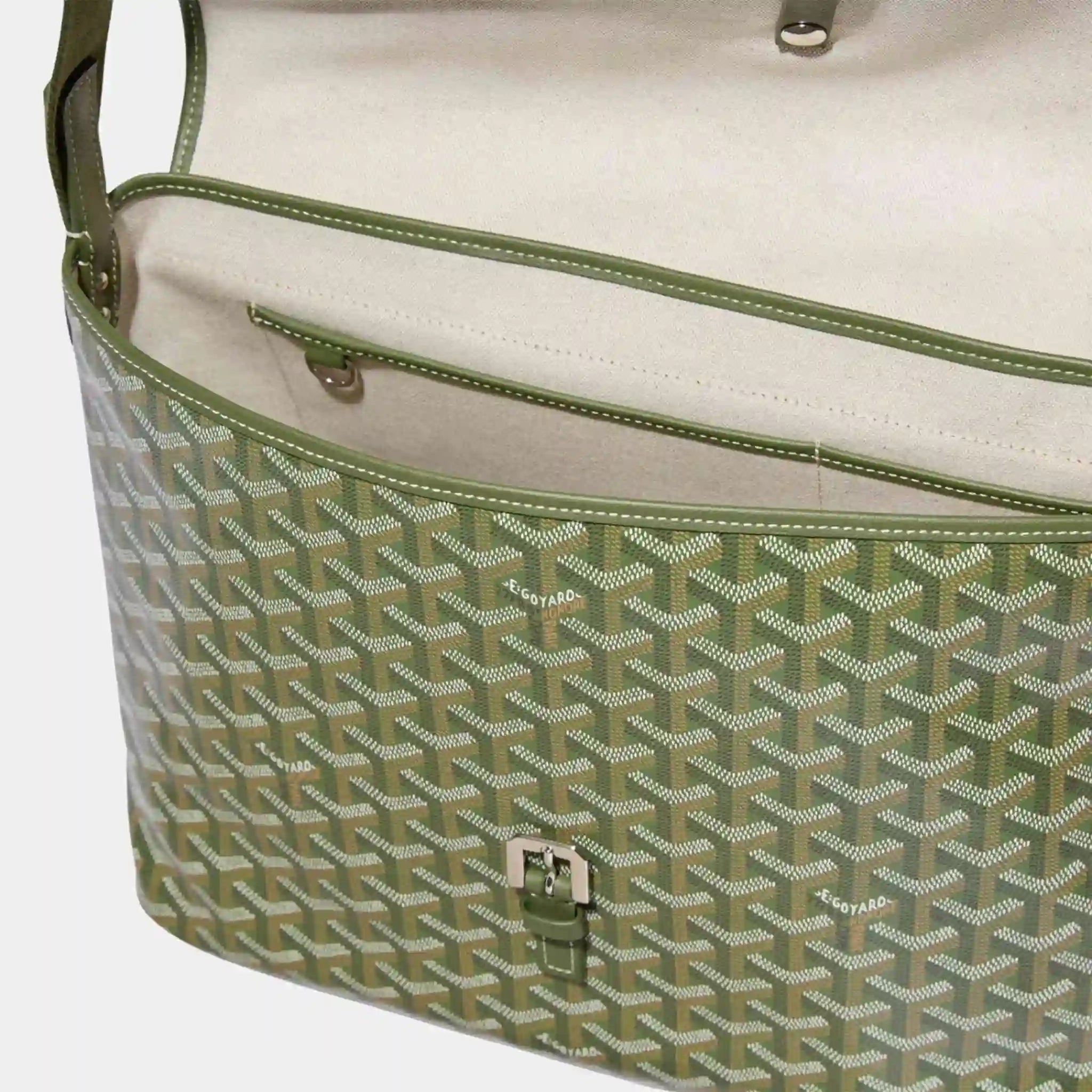 Goyard Capetien MM Messenger Bag Kaki, Open