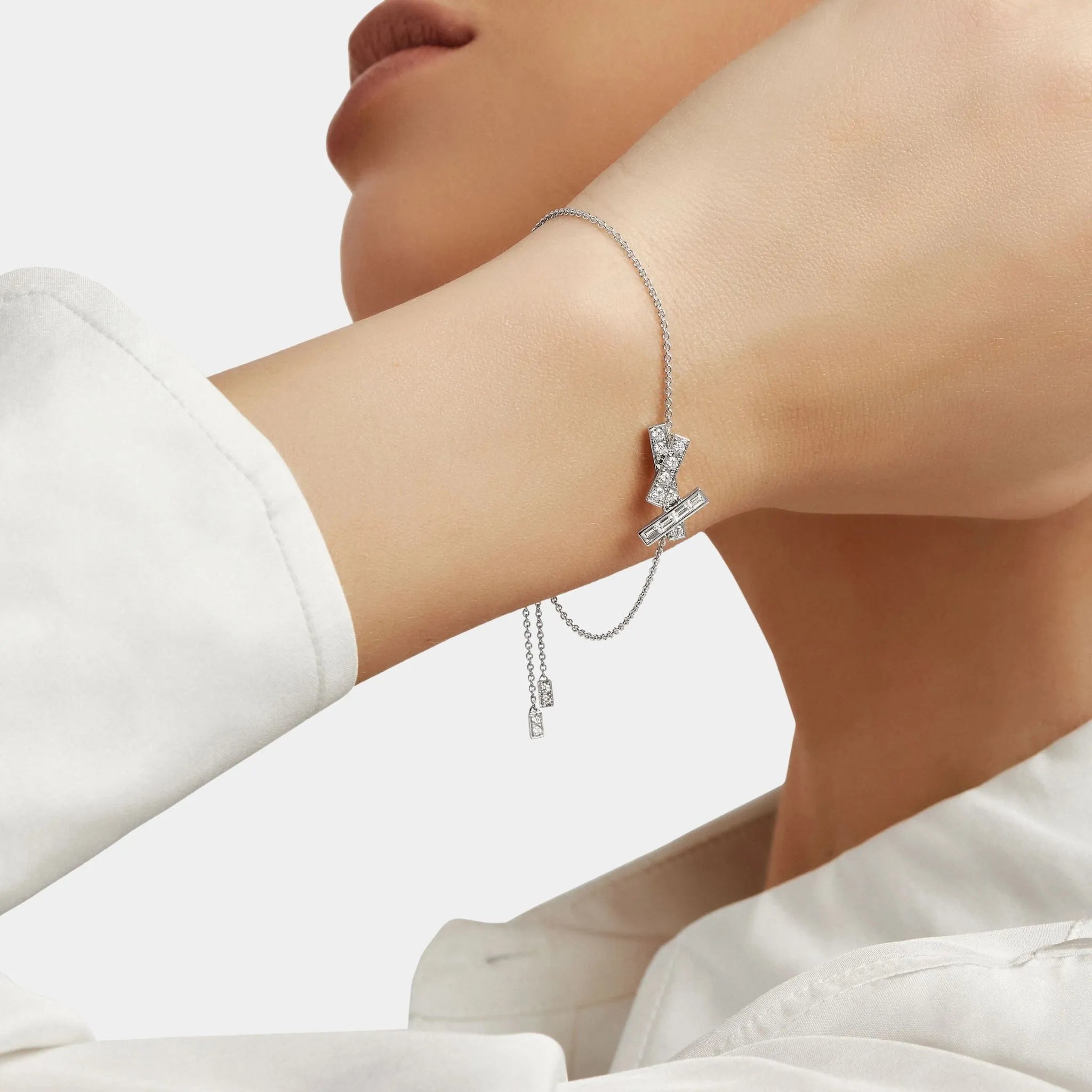 Graff Threads Diamond Mini Bracelet, White Gold, Model