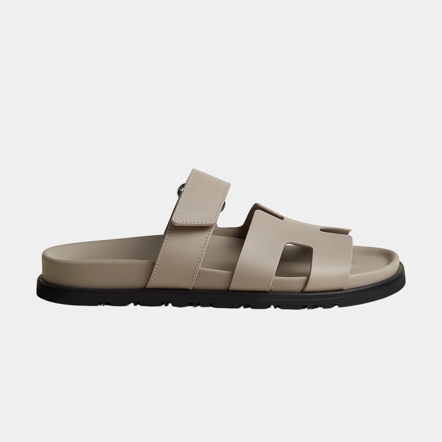 Hermes Chypre Sandal Calfskin Women, Beige Galet, Side