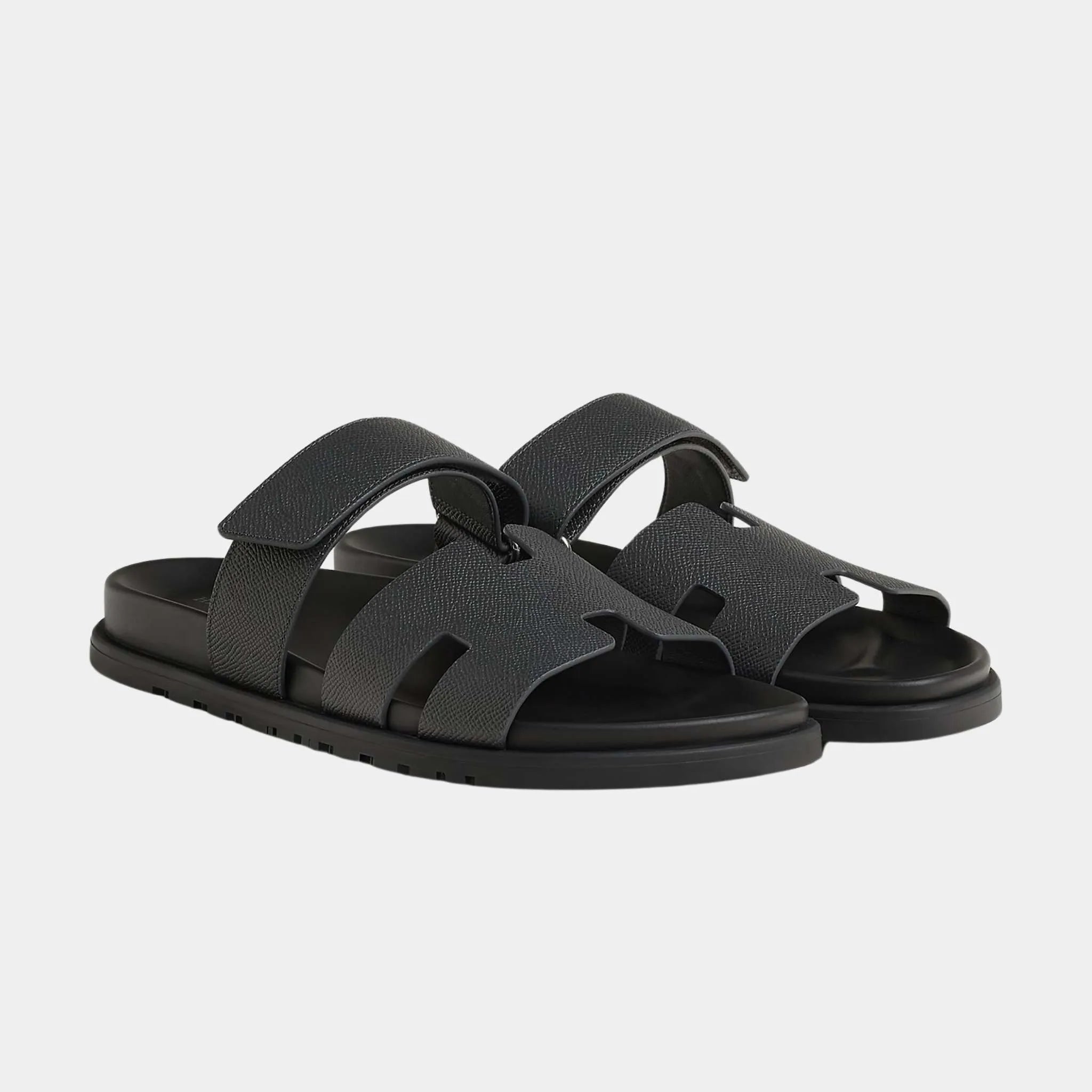 Hermes Chypre Sandal Epsom Men, Gris Orage, Front