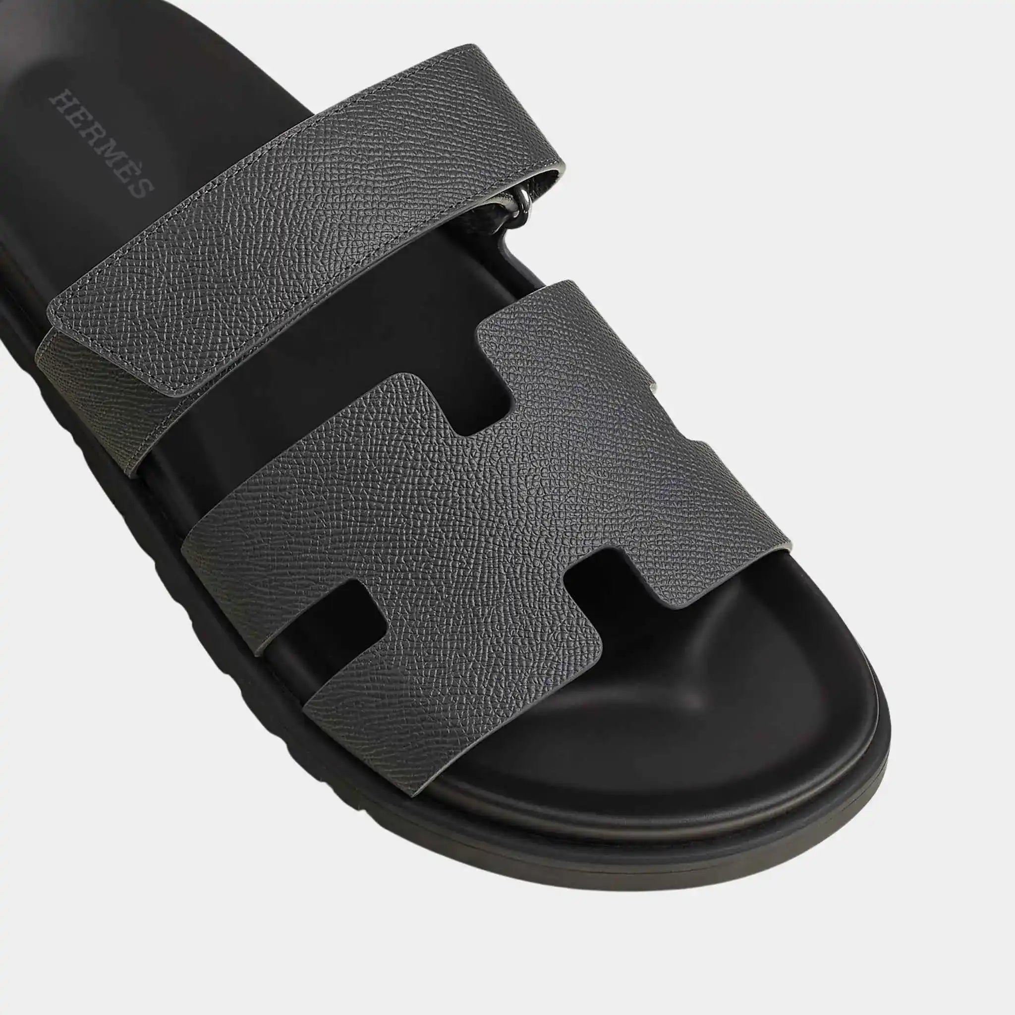 Hermes Chypre Sandal Epsom Men, Gris Orage, Top