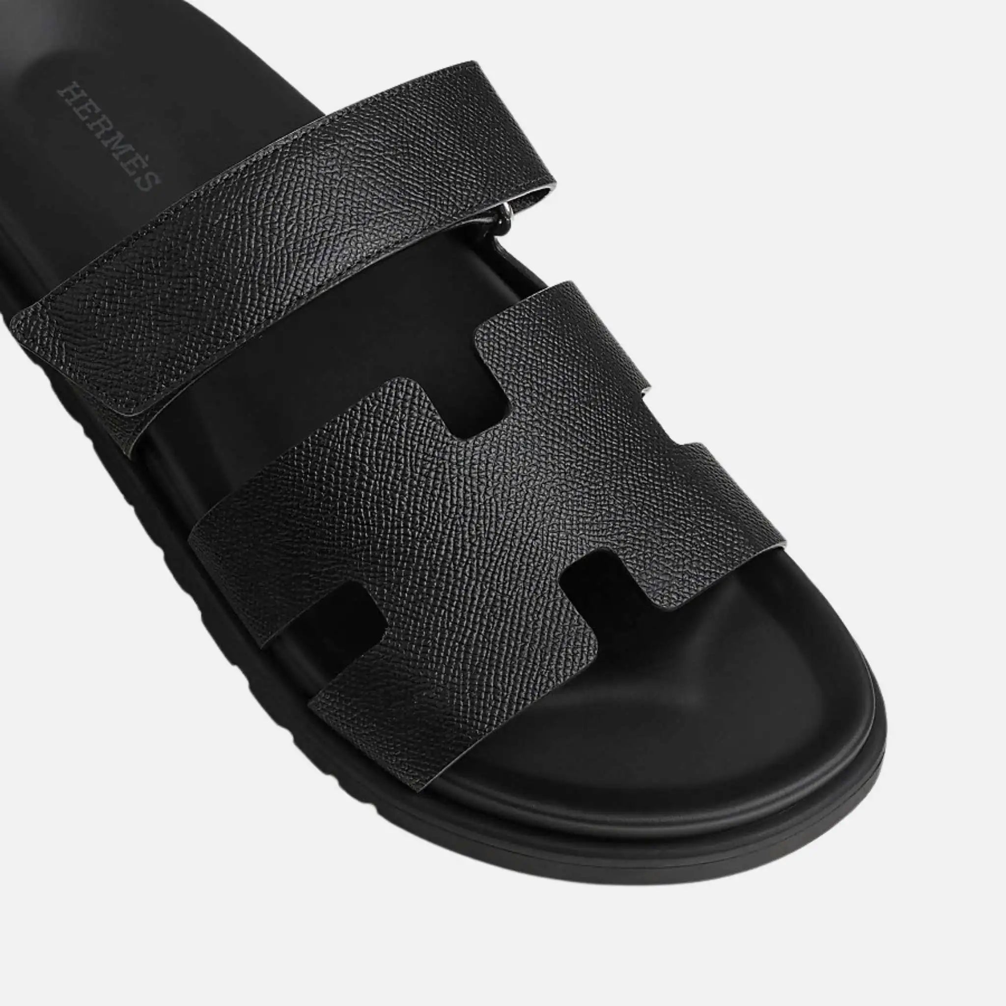 Hermes Chypre Sandal Shiny Grained Calfskin, Noir, Top