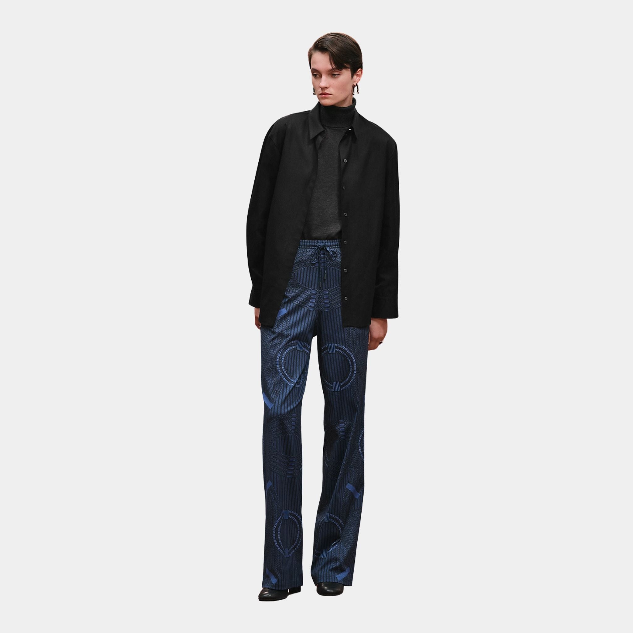Hermes Dressage Tressage Flowy Pants, Bleu Ecre, Model, Front