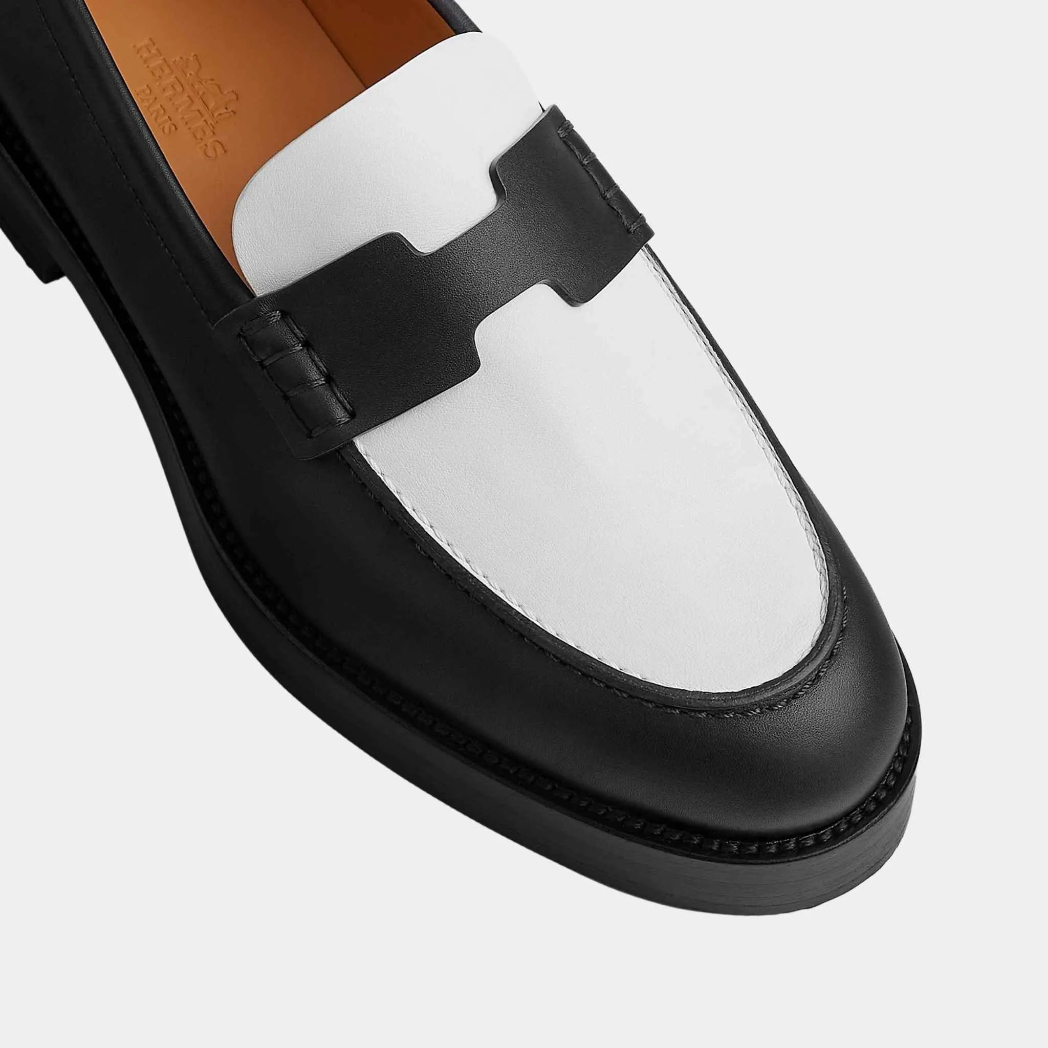 Hermes Hour Loafer in Calfskin, Blanc, Top