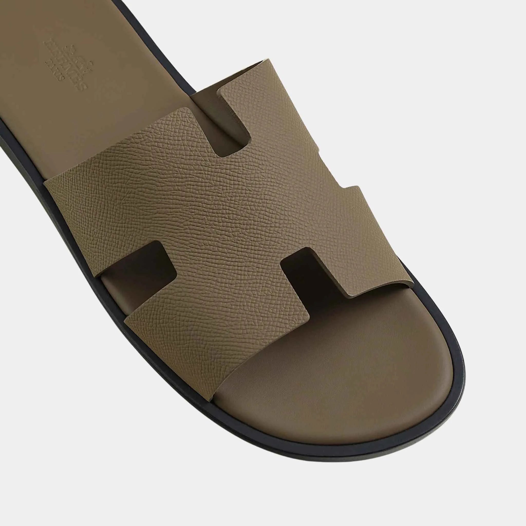 Hermes Izmir Sandal in Epsom Calfskin, Etoupe, Top