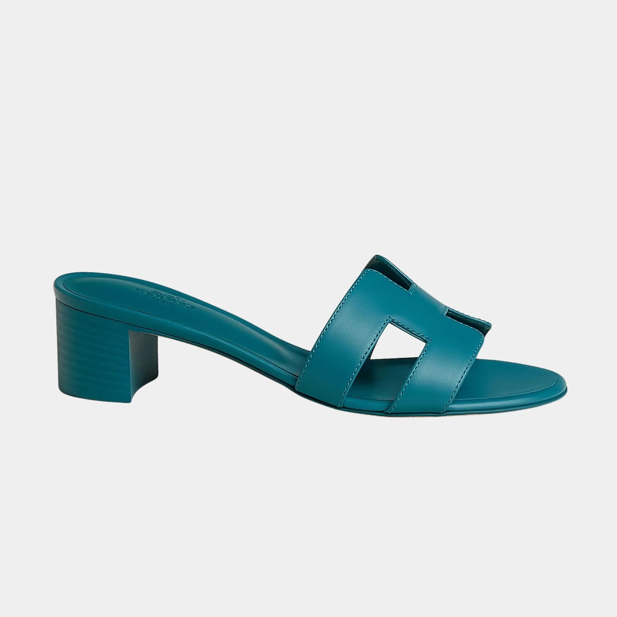 Hermes Oasis Sandals Calfskin, White, Iroise Blue, Side