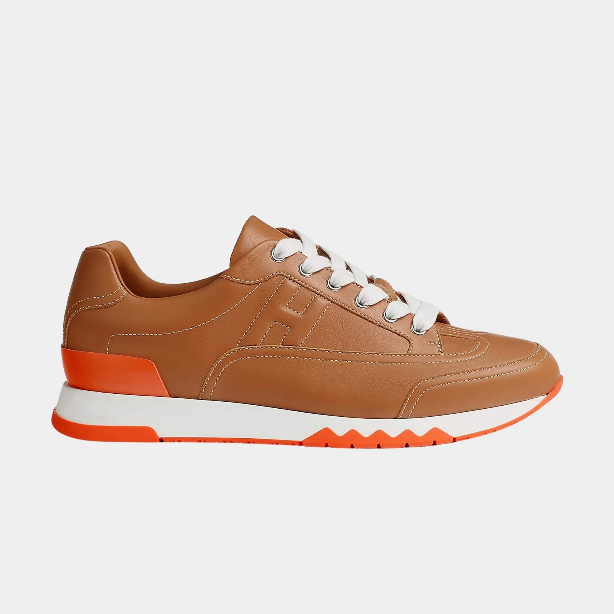 Hermes Trail Sneaker in Calfskin, Naturel, Side
