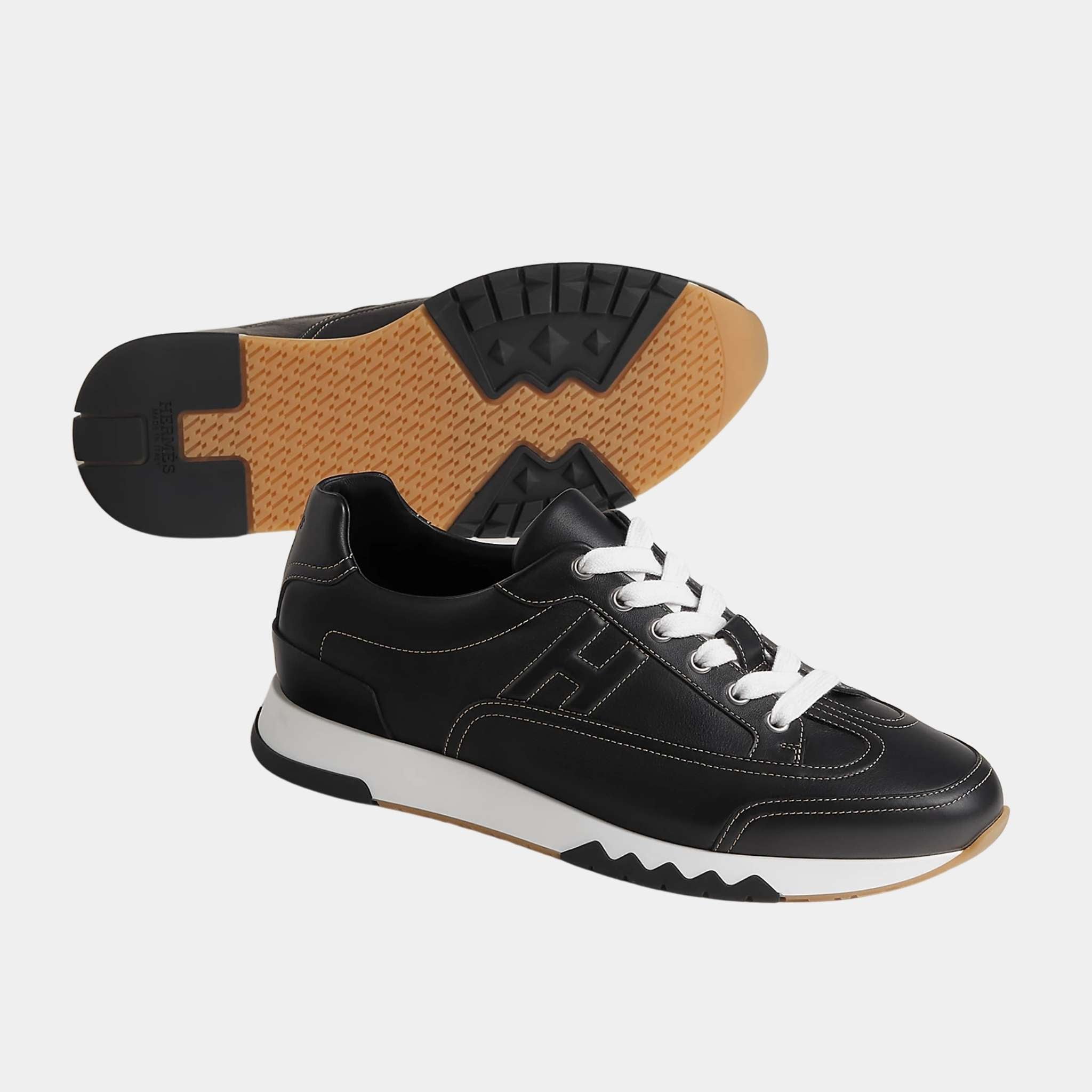 Hermes Trail Sneaker in Calfskin, Noir, Front