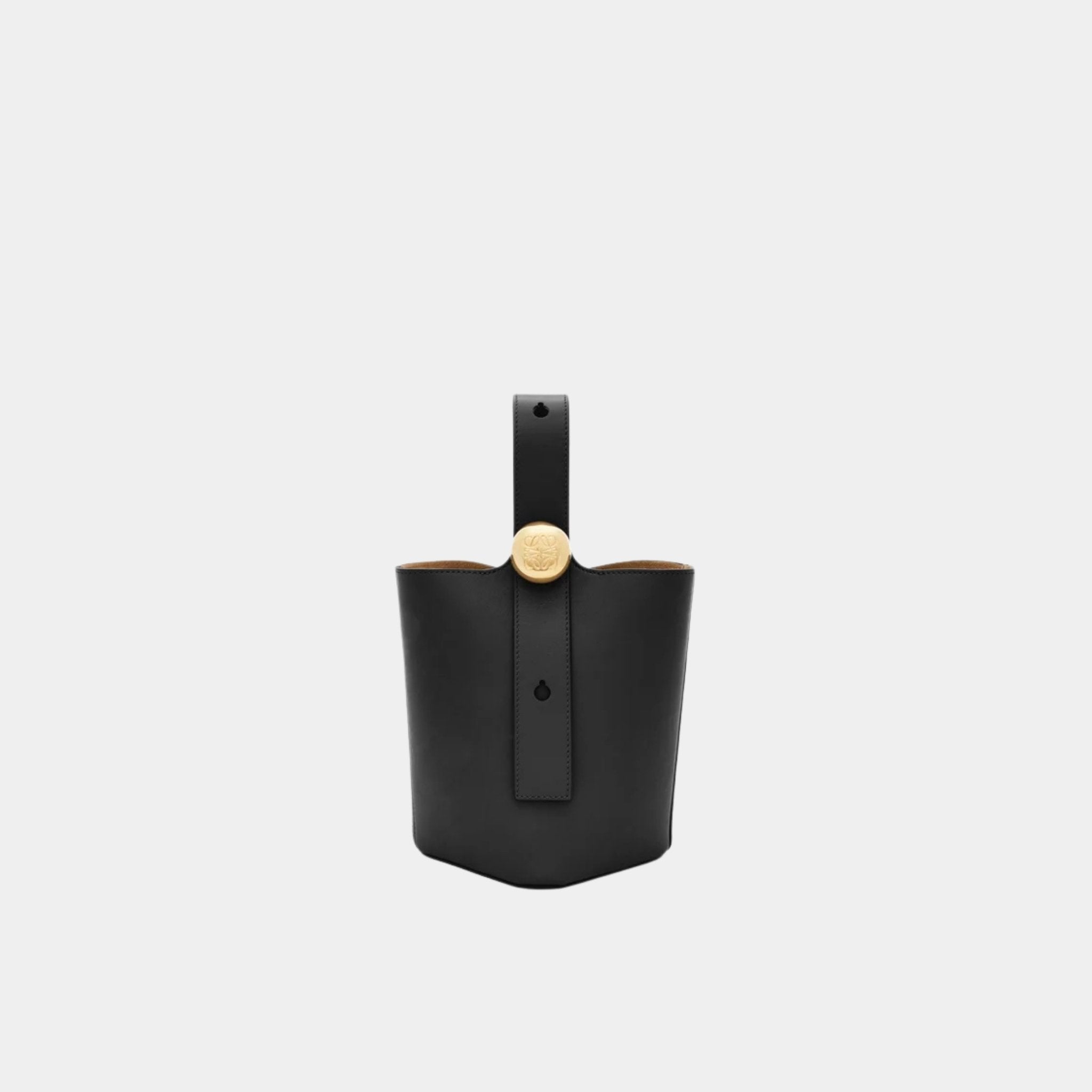 Loewe Mini Pebble Bucket In Smooth Calfskin, Black, Front