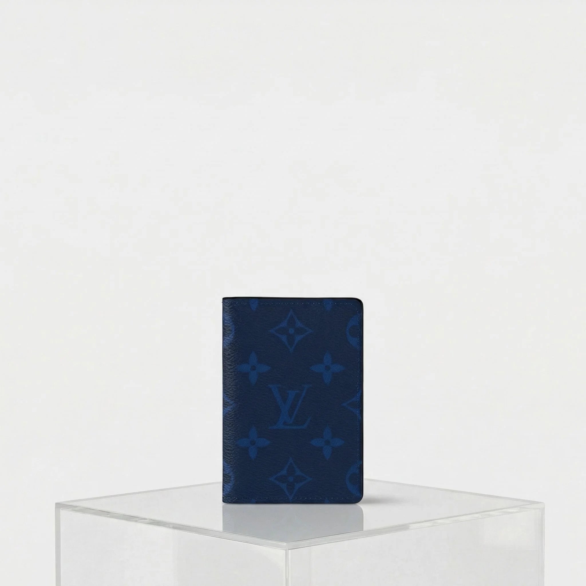 Louis Vuitton Pocket Organiser Taigarama, Cobalt Front, Studio
