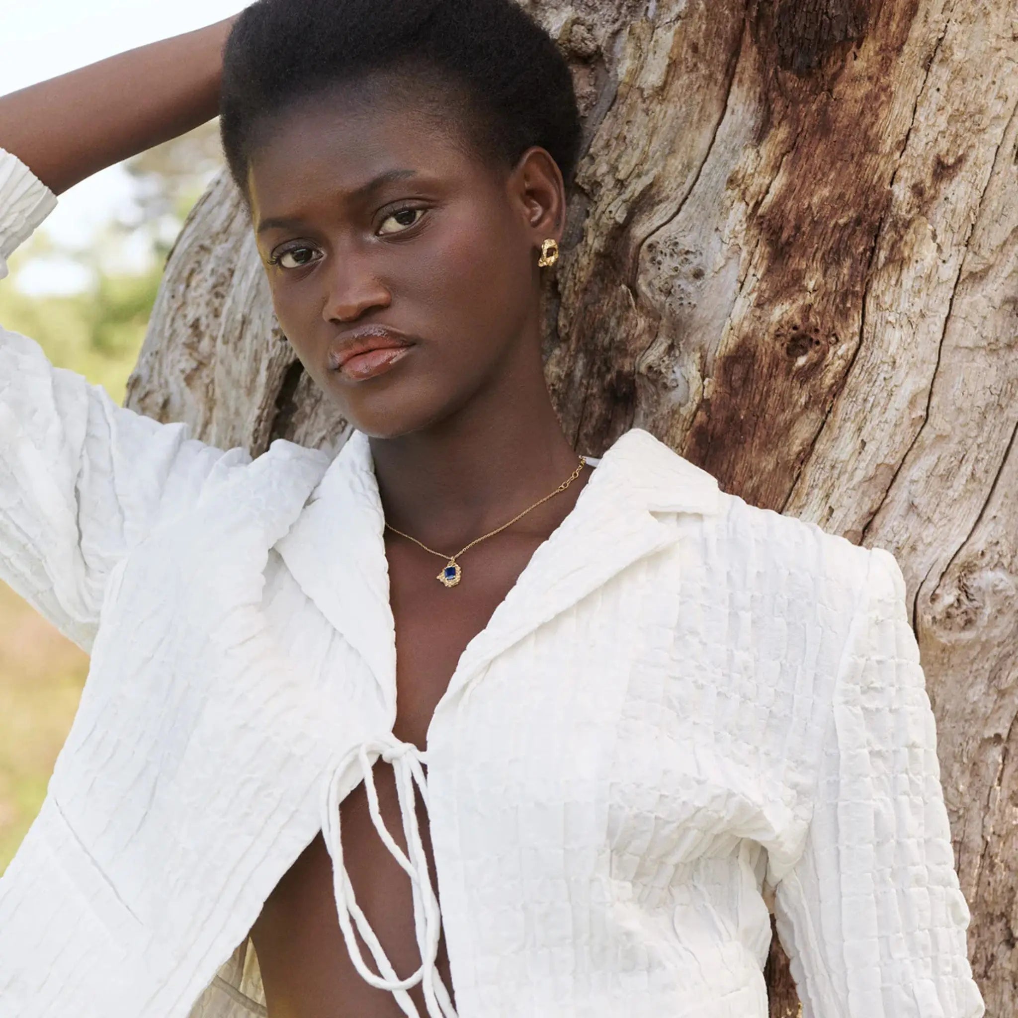 Loveness Lee Leana Sapphire Necklace, Model