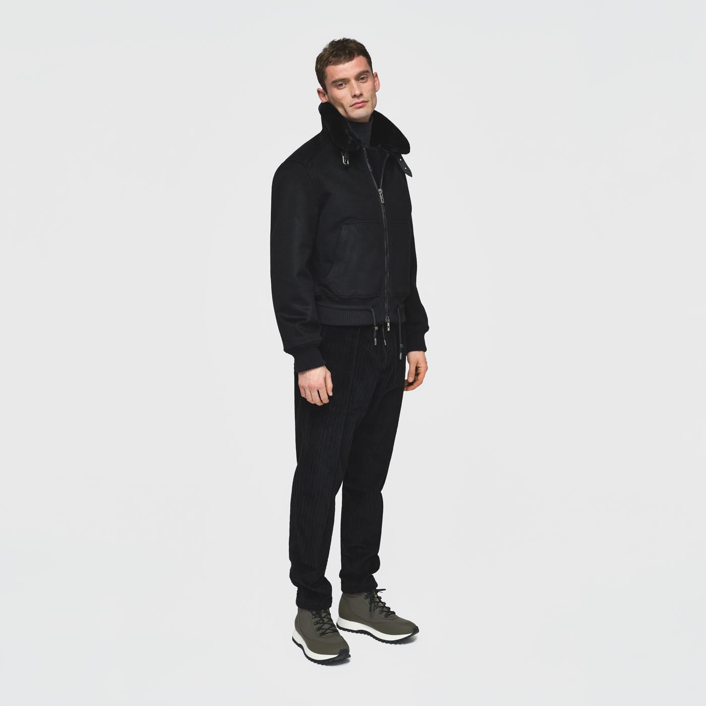 Ogier Lima Cashmere Bomber Black , Model Side