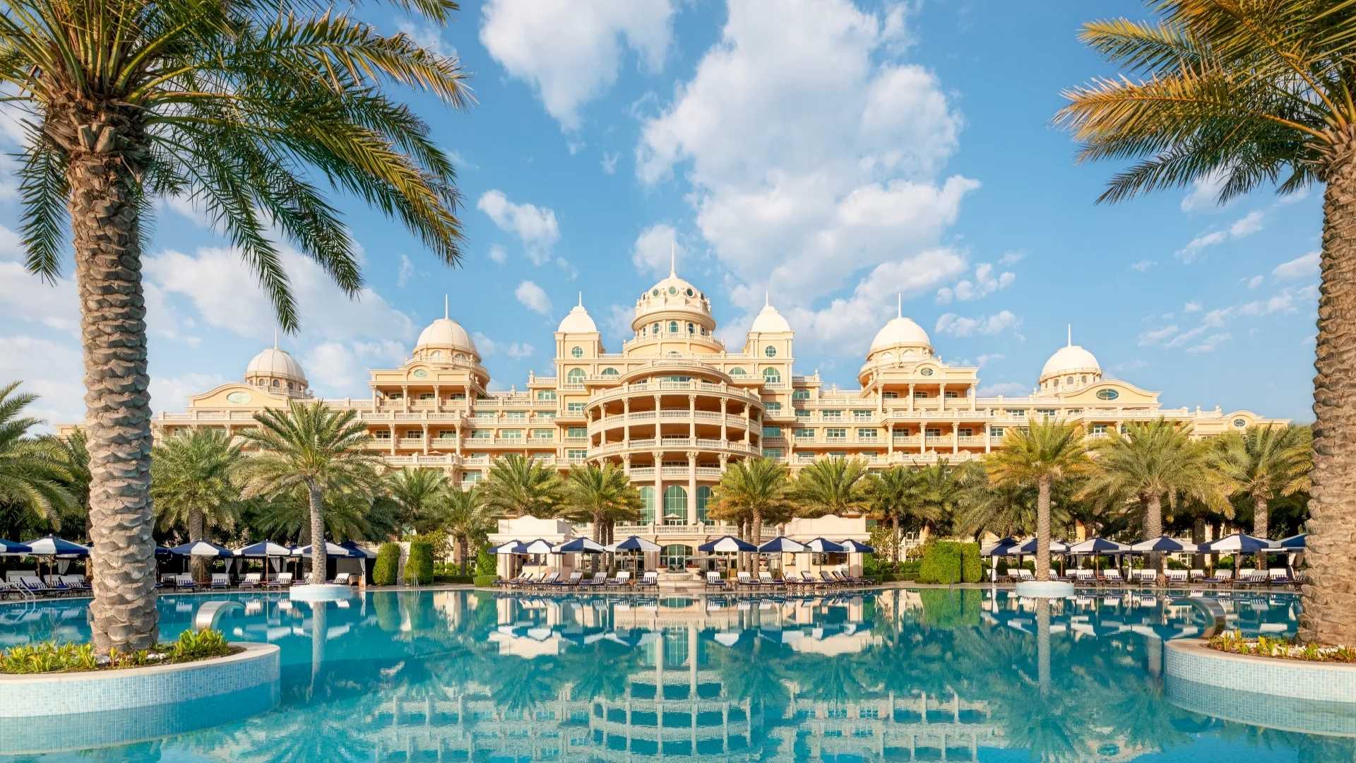 Raffles The Palm Resorts, Day