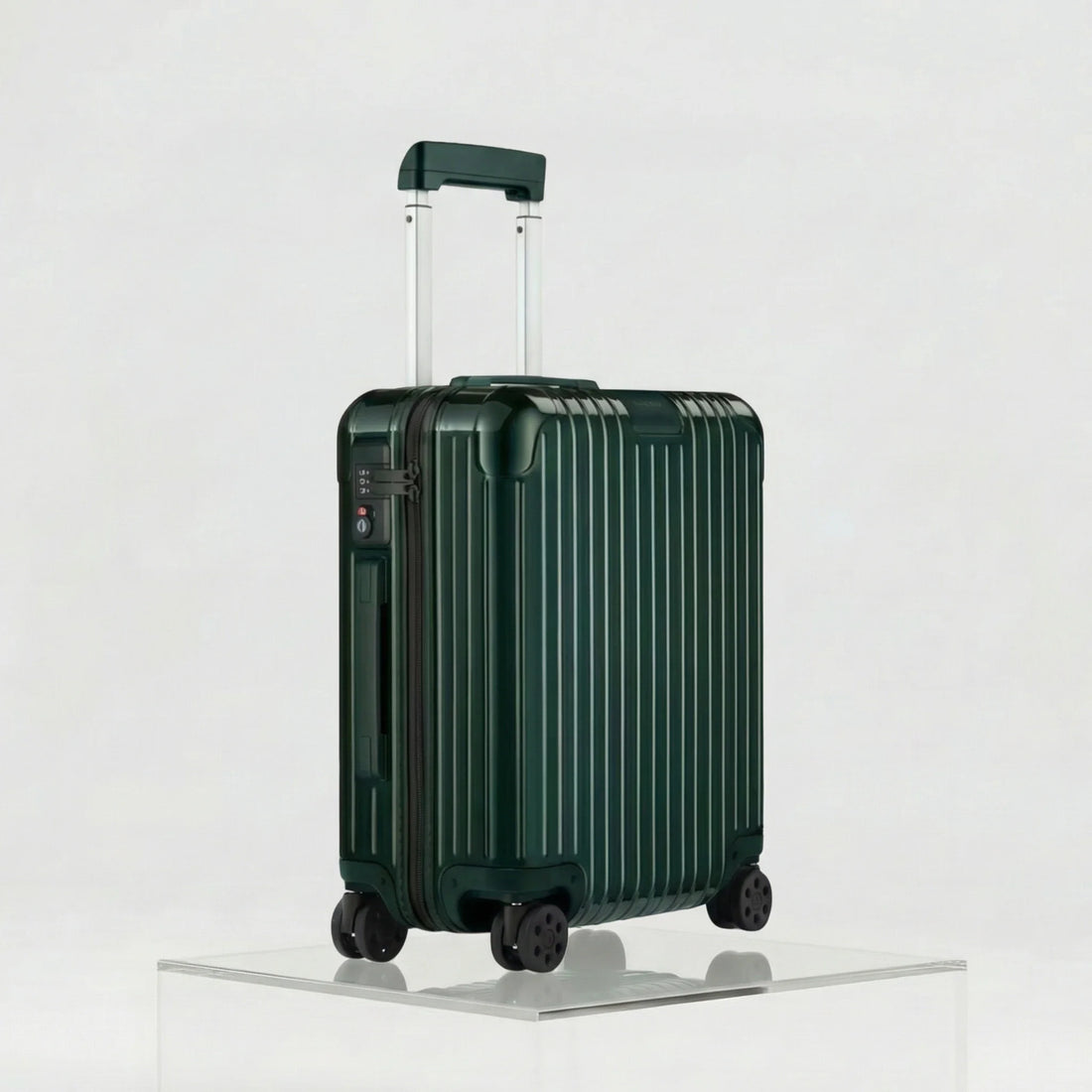 Rimowa Essential Cabin Plus, Side