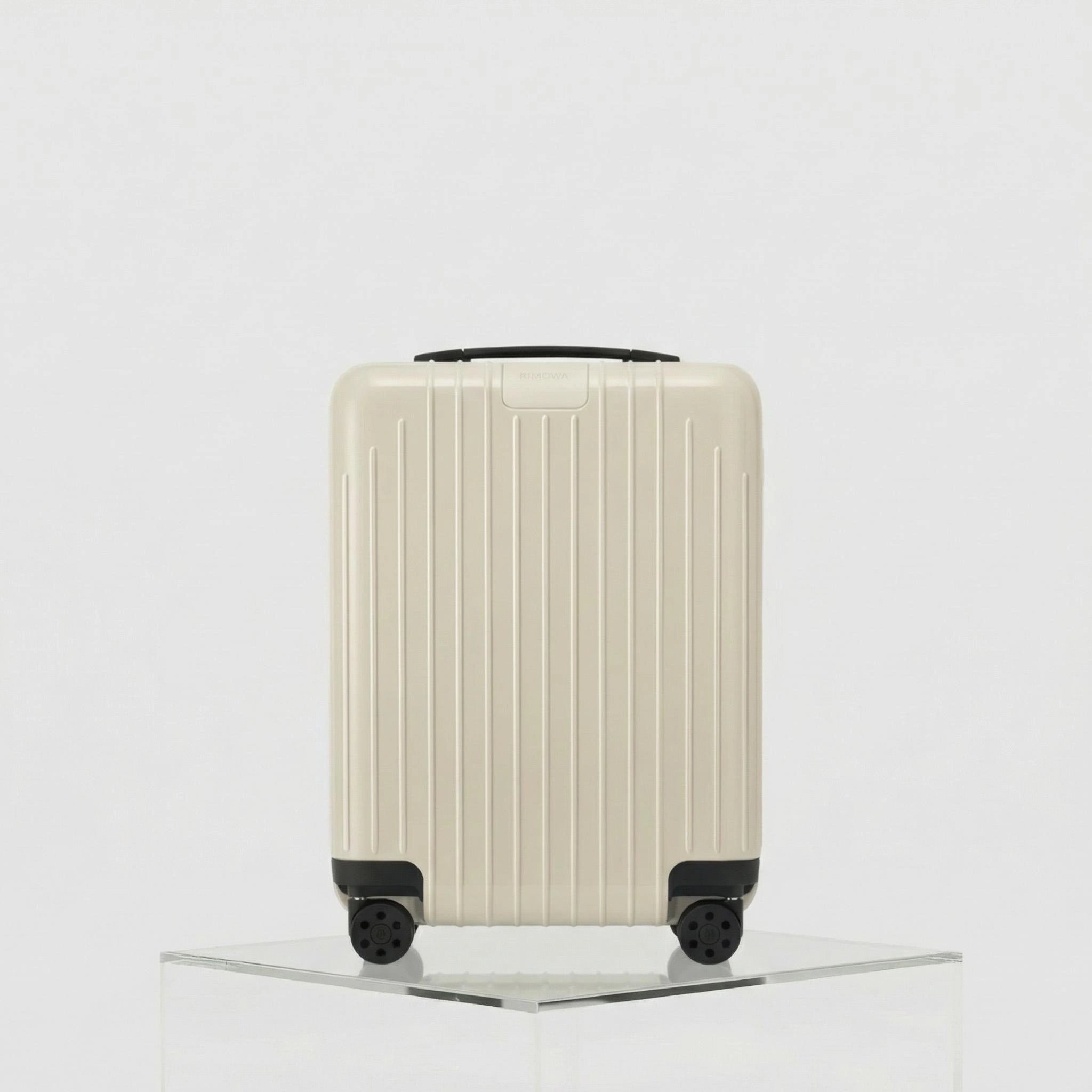 Rimowa Essential Lite Cabin U, Beige, Front, Studio