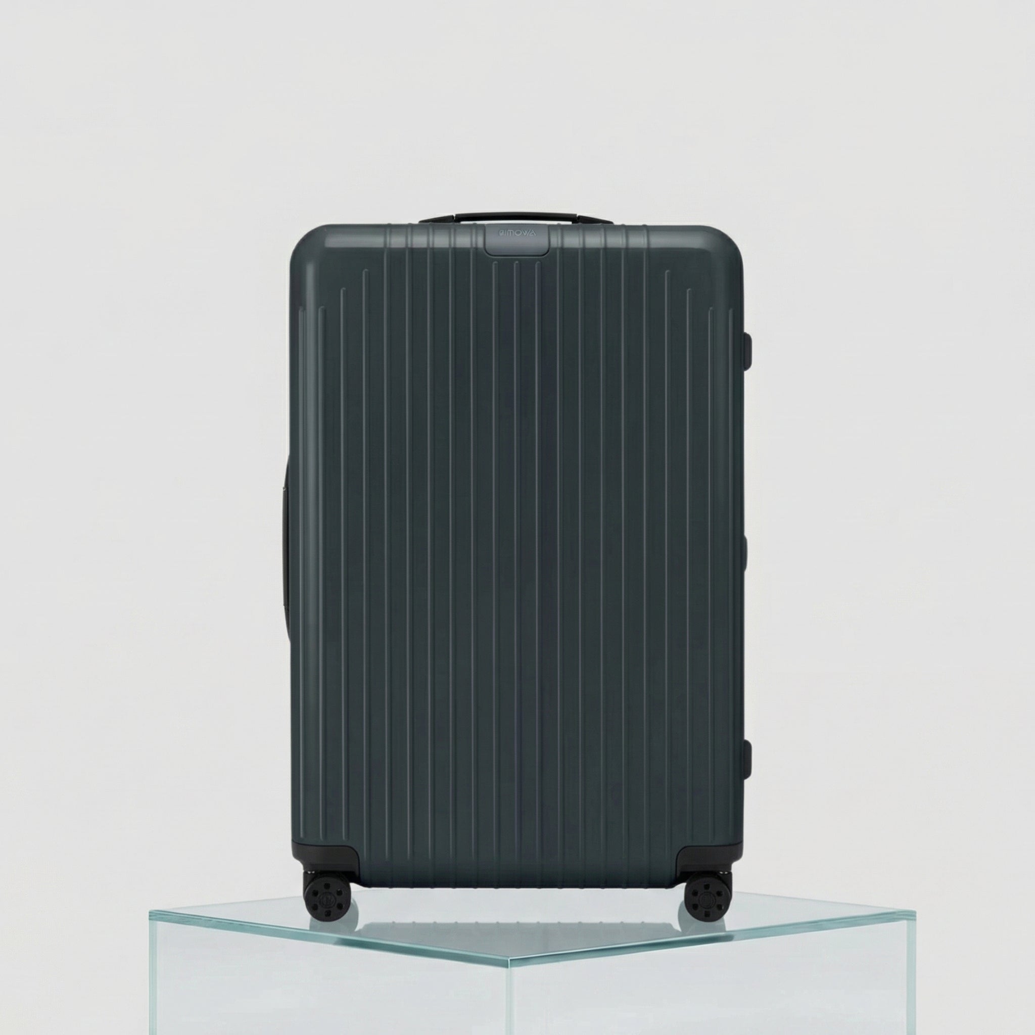 Rimowa Essential Lite Check In L, Grey, Front