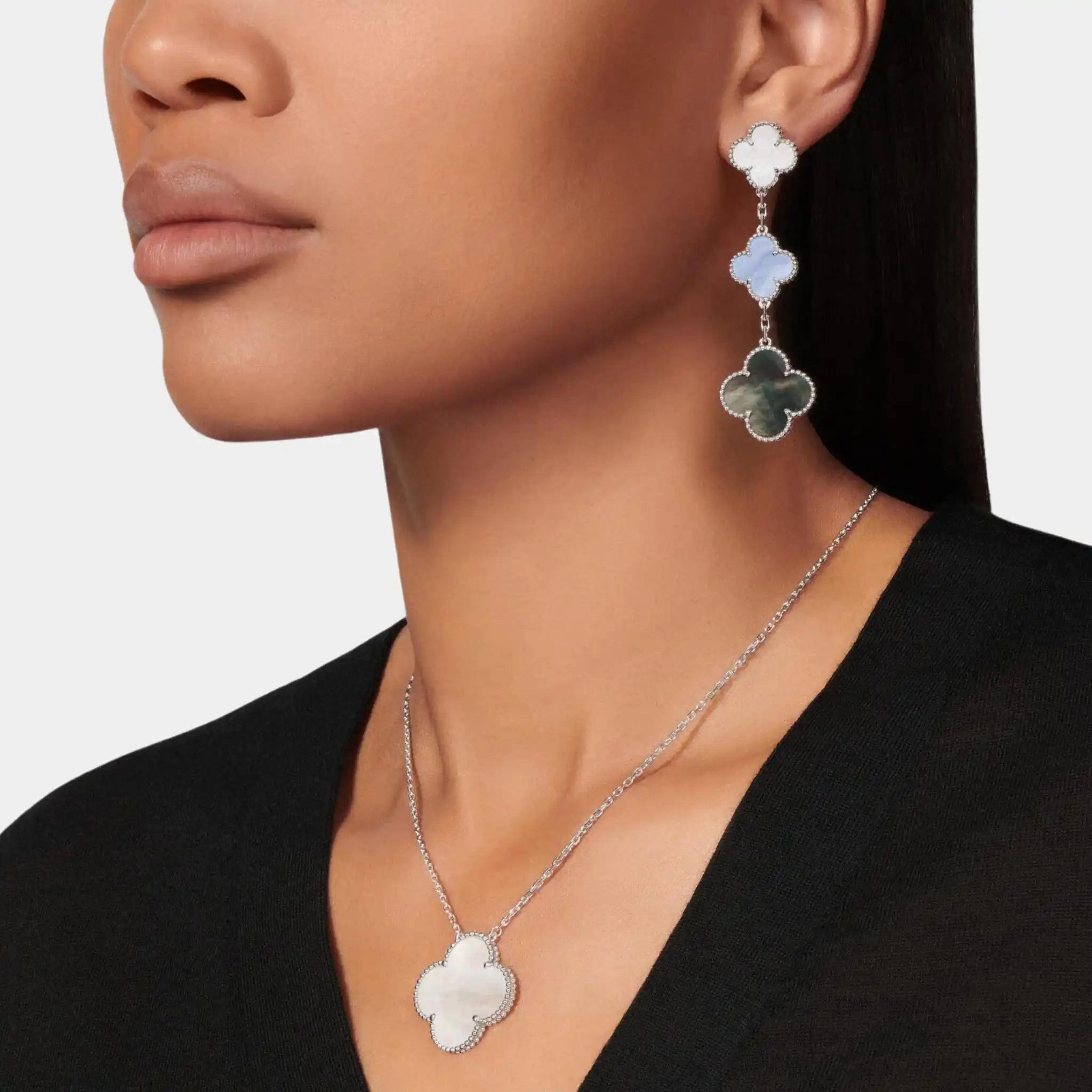 Van Cleef & Arpels Magic Alhambra earrings White Gold Chalcedony Pearl, Model