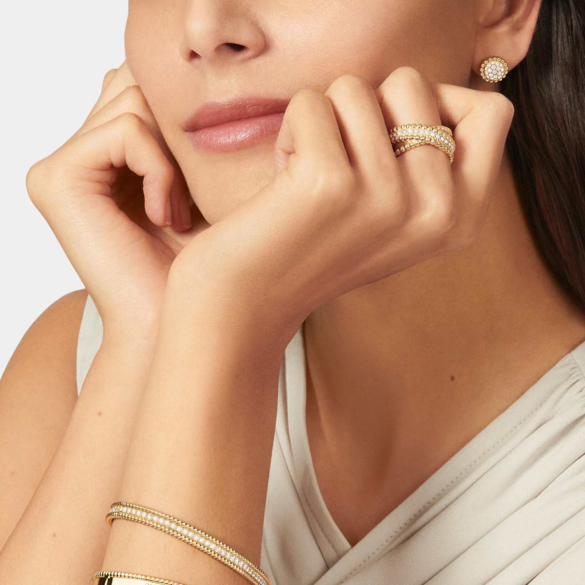 Van Cleef & Arpels Perlée Diamonds Duo Ring Yellow Gold Diamond, Model