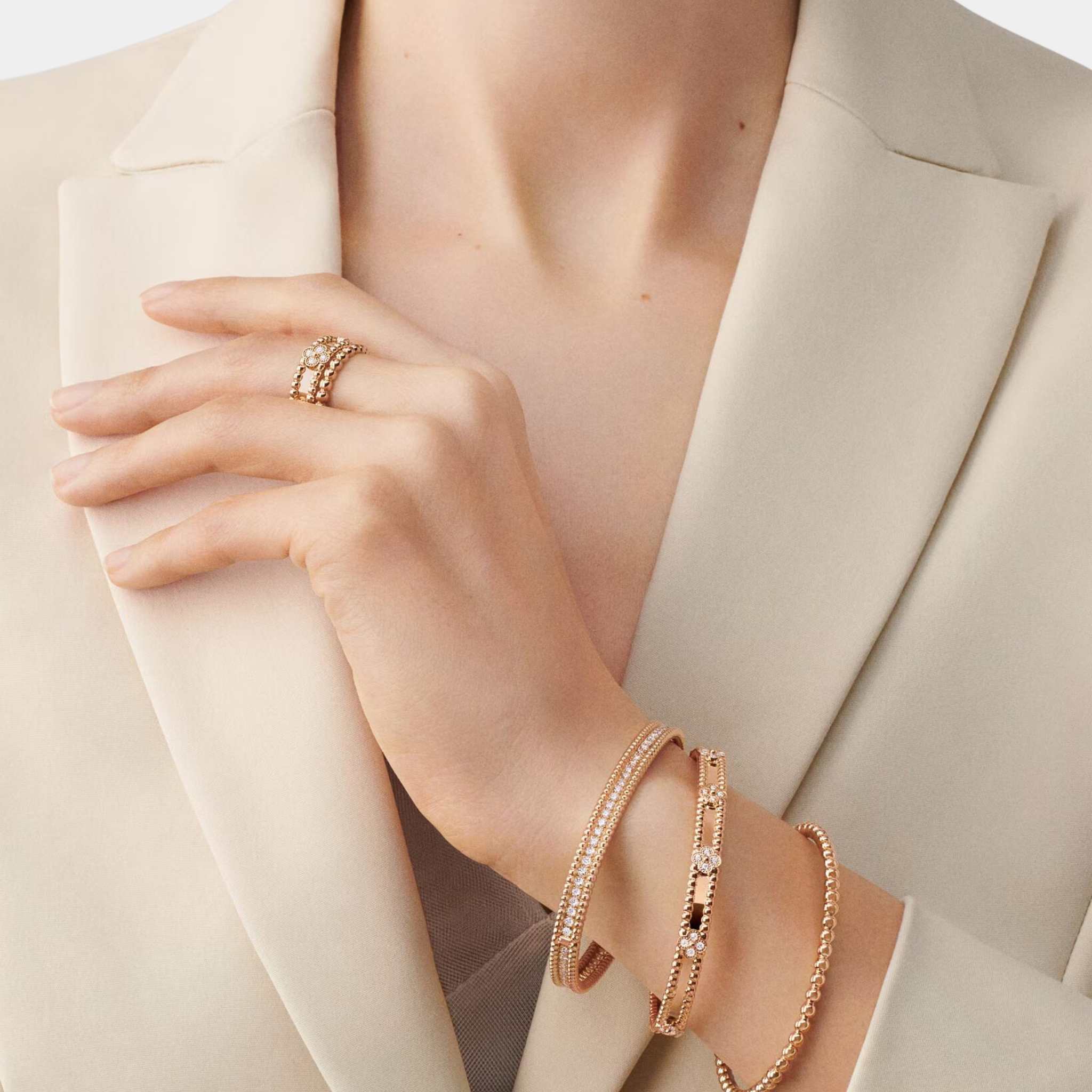 Van Cleef & Arpels Perlée Sweet Clovers Ring Rose Gold Diamond, Model