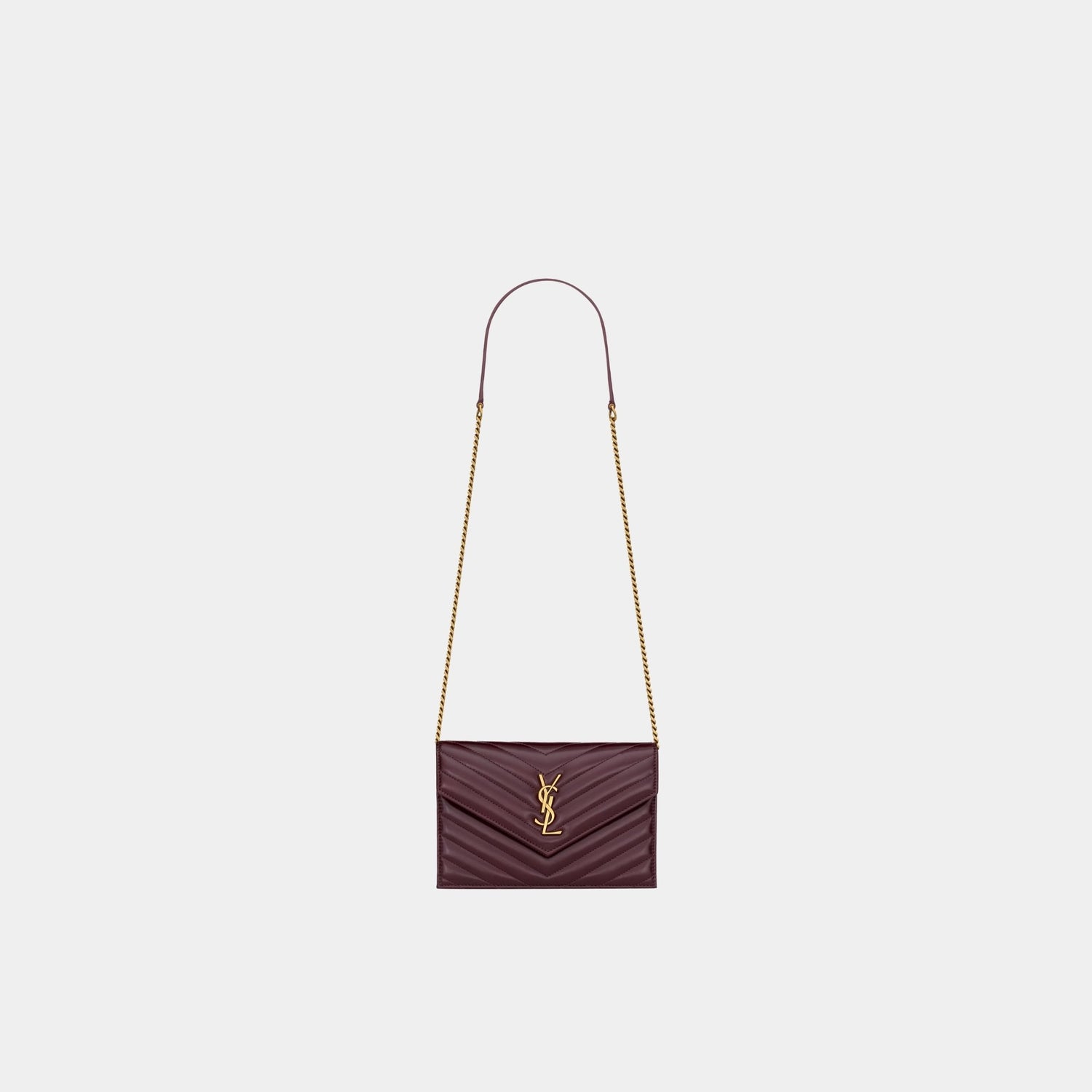 Yves Saint Laurent Cassandre Envelope Chain Wallet In Shiny Leather, Bloody Drink, Front