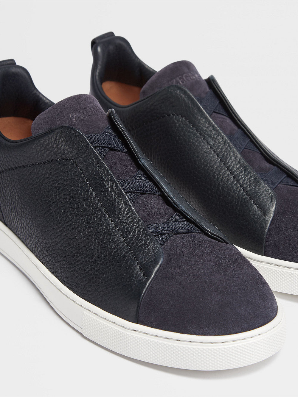 NAVY BLUE LEATHER AND SUEDE TRIPLE STITCH™ SNEAKERS