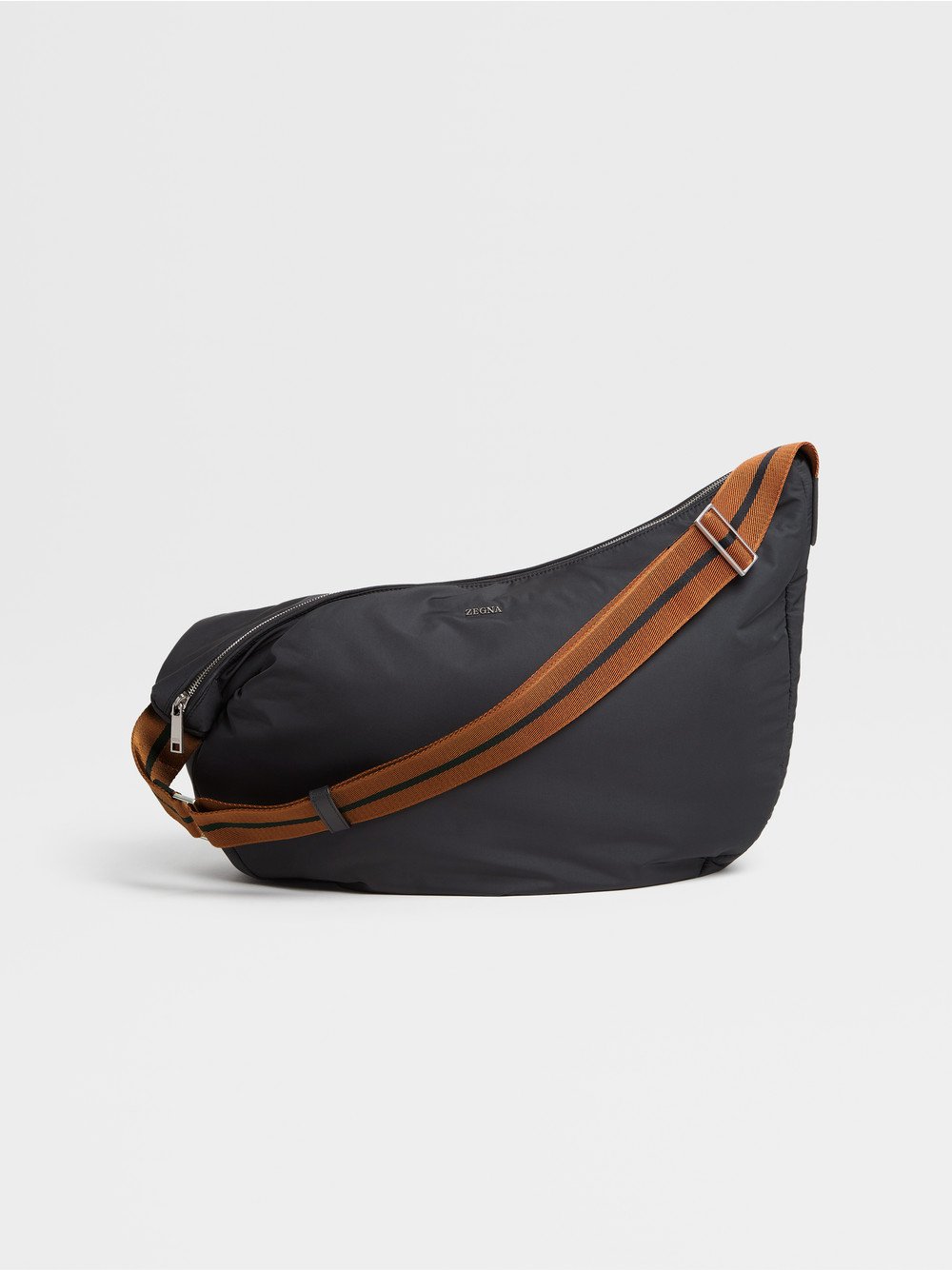 BLACK NYLON HOLDALL