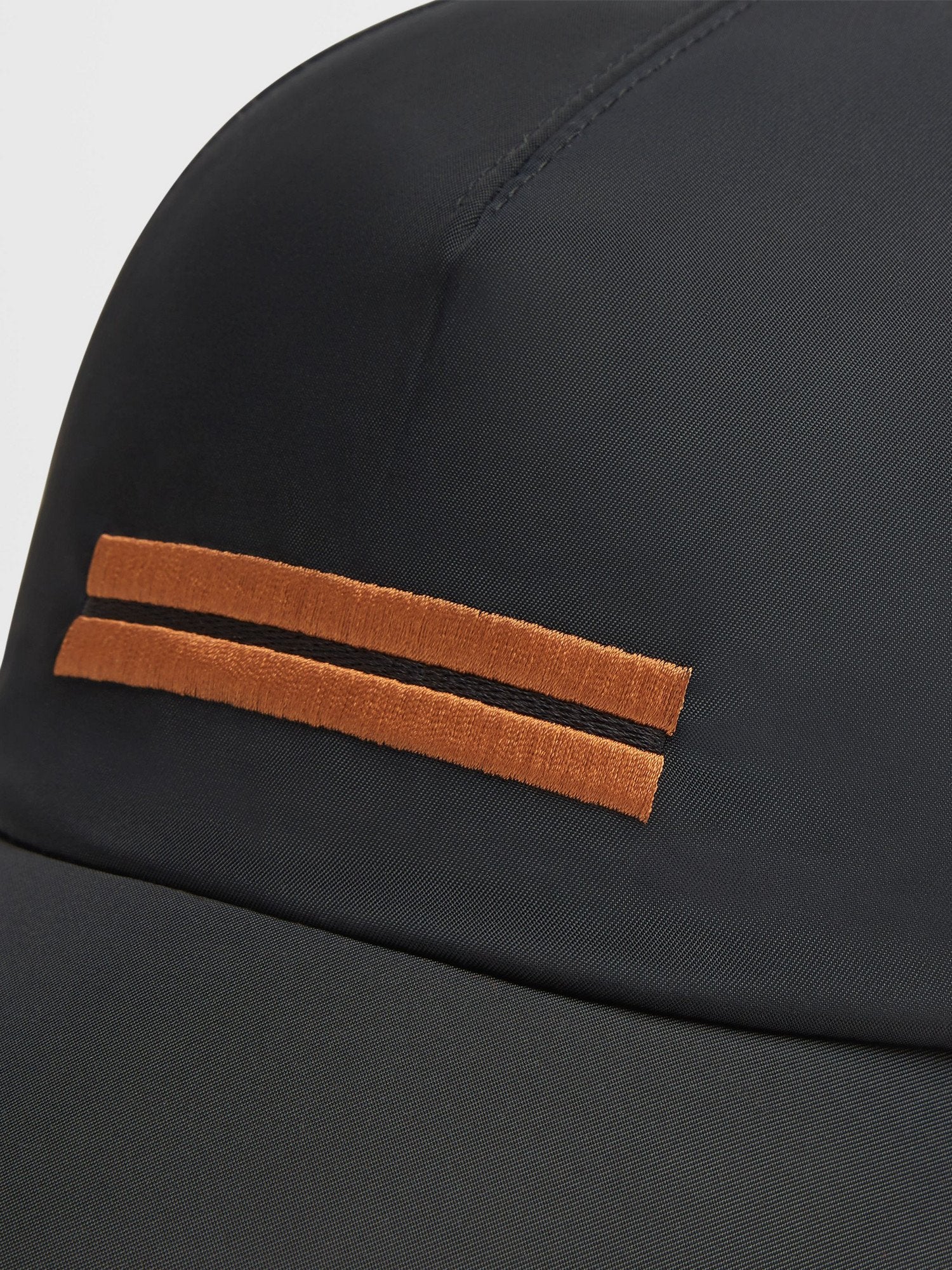 BLACK TECHNICAL FABRIC HAT