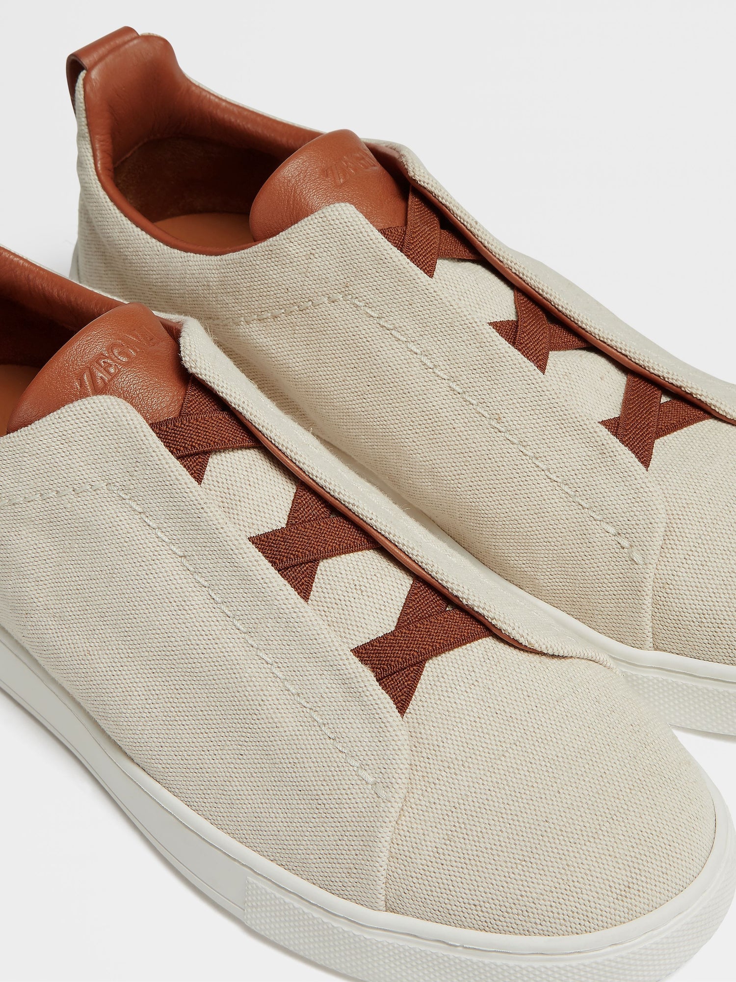 LIGHT BEIGE CANVAS TRIPLE STITCH™ SNEAKERS